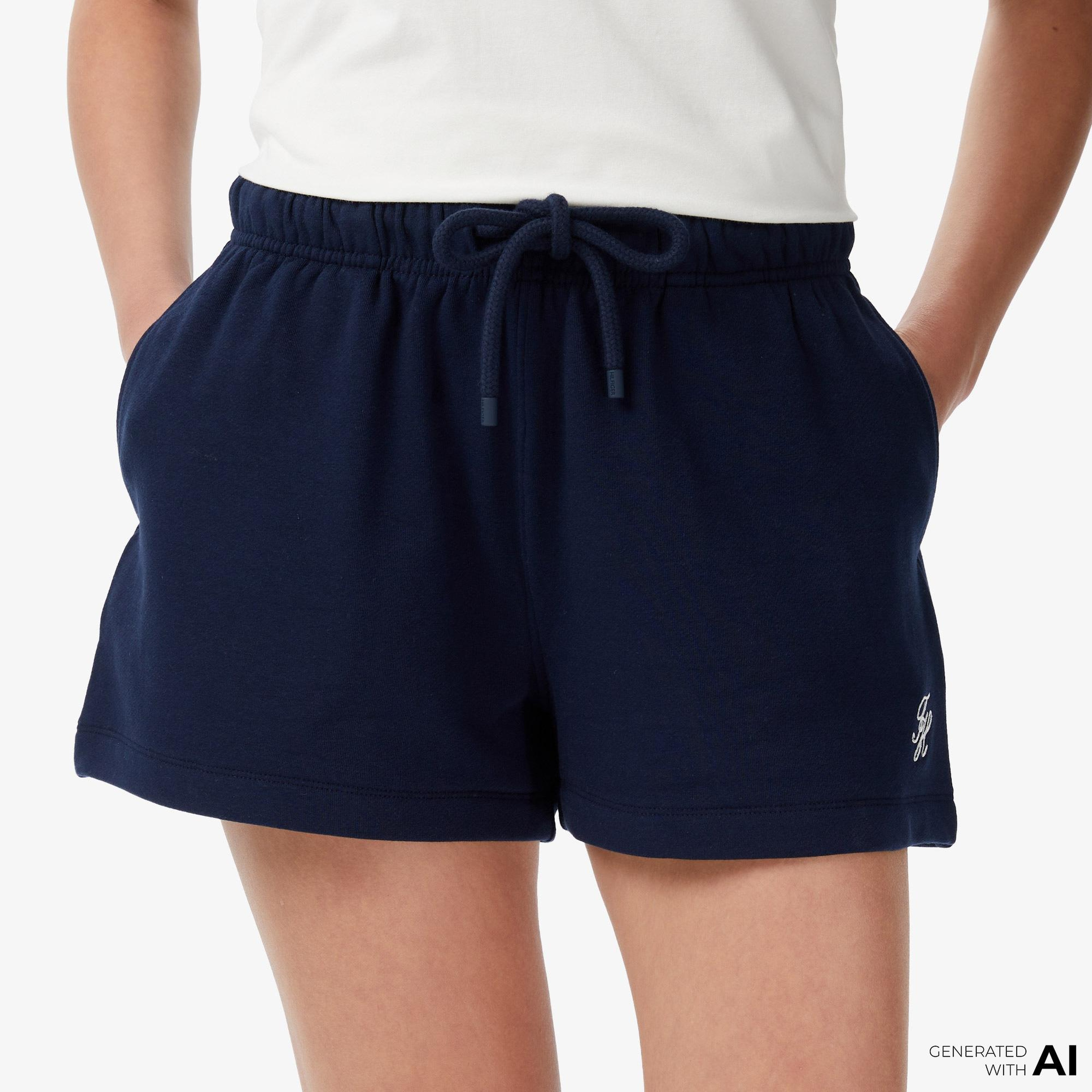 Tommy Hilfiger Script Kadın Lacivert Şort