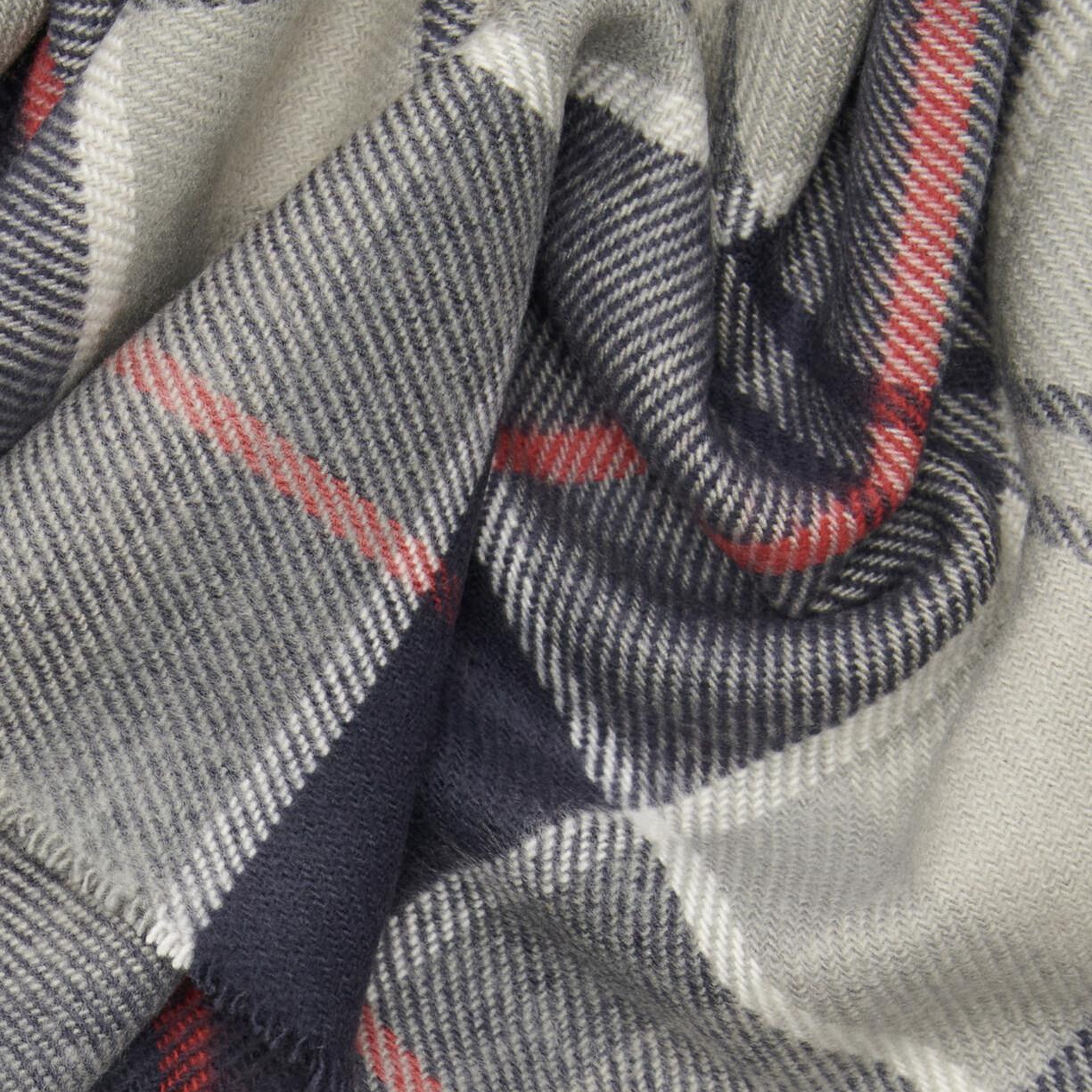 Barbour Swinton Bere & Galingale Atkı Hediye Seti