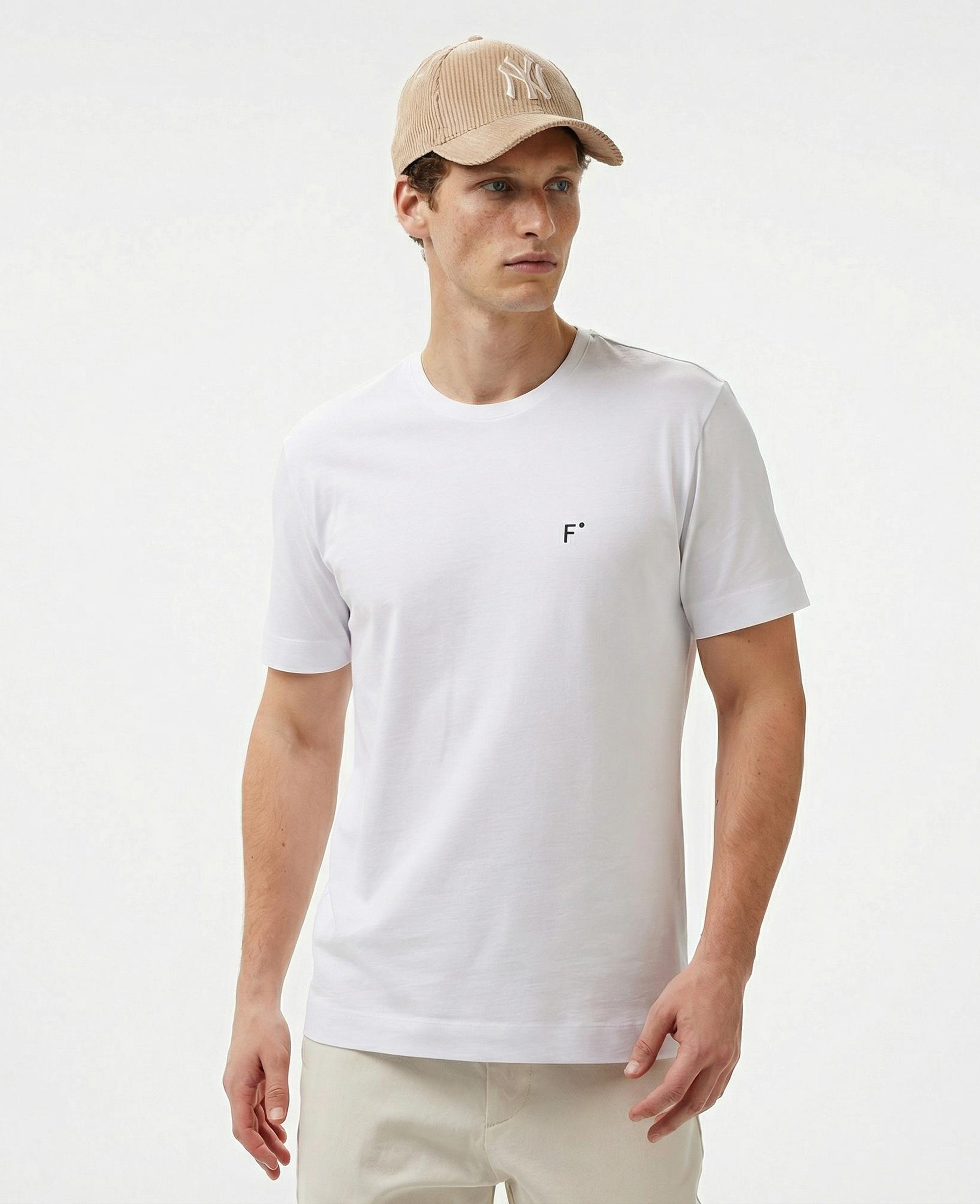 FashFed Unisex Beyaz T-Shirt