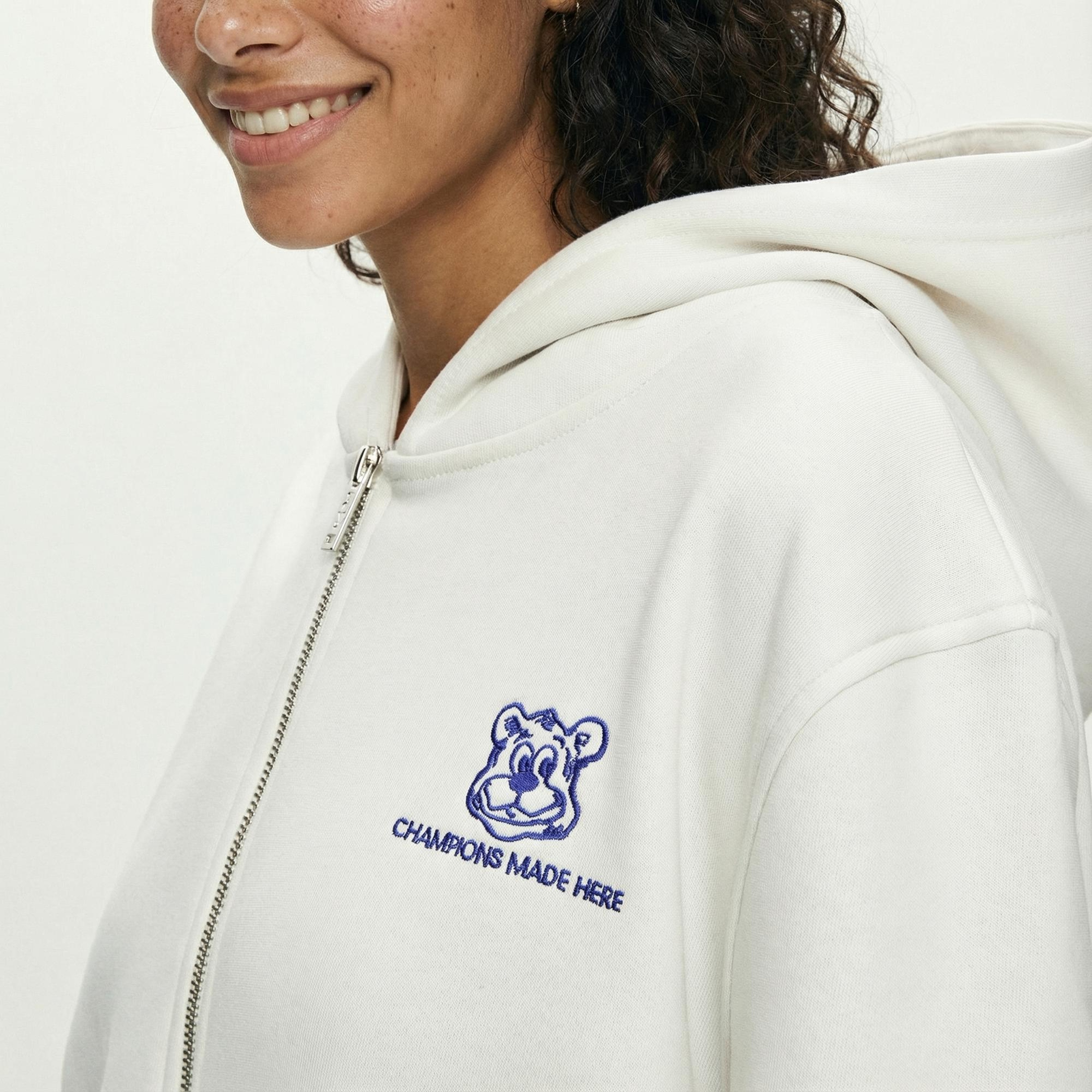 Ucla Esther Kadın Krem Rengi Sweatshirt