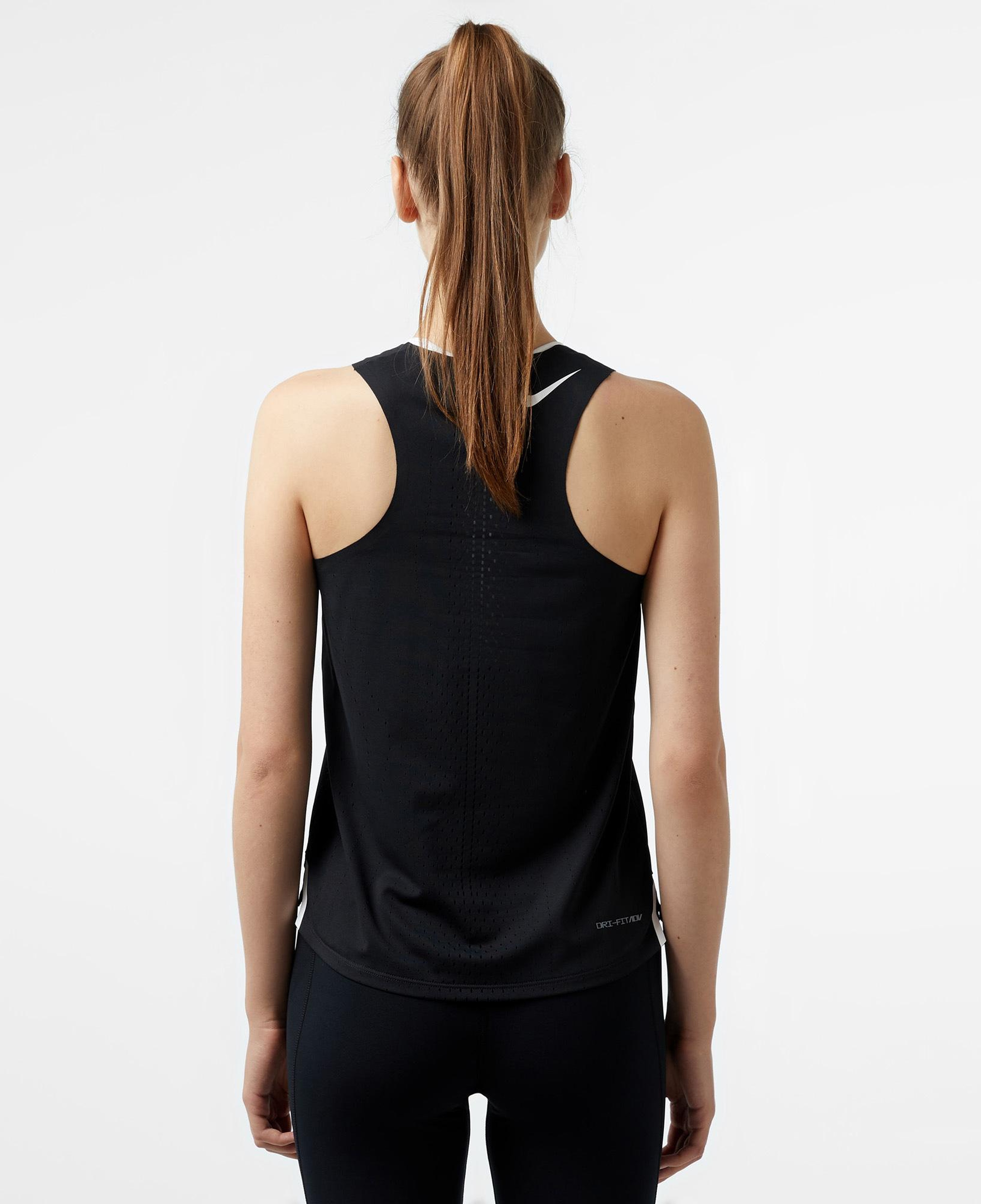 Nike Dri-Fit Adventure Aeroswoft Singlet Kadın Siyah Kolsuz T-Shirt