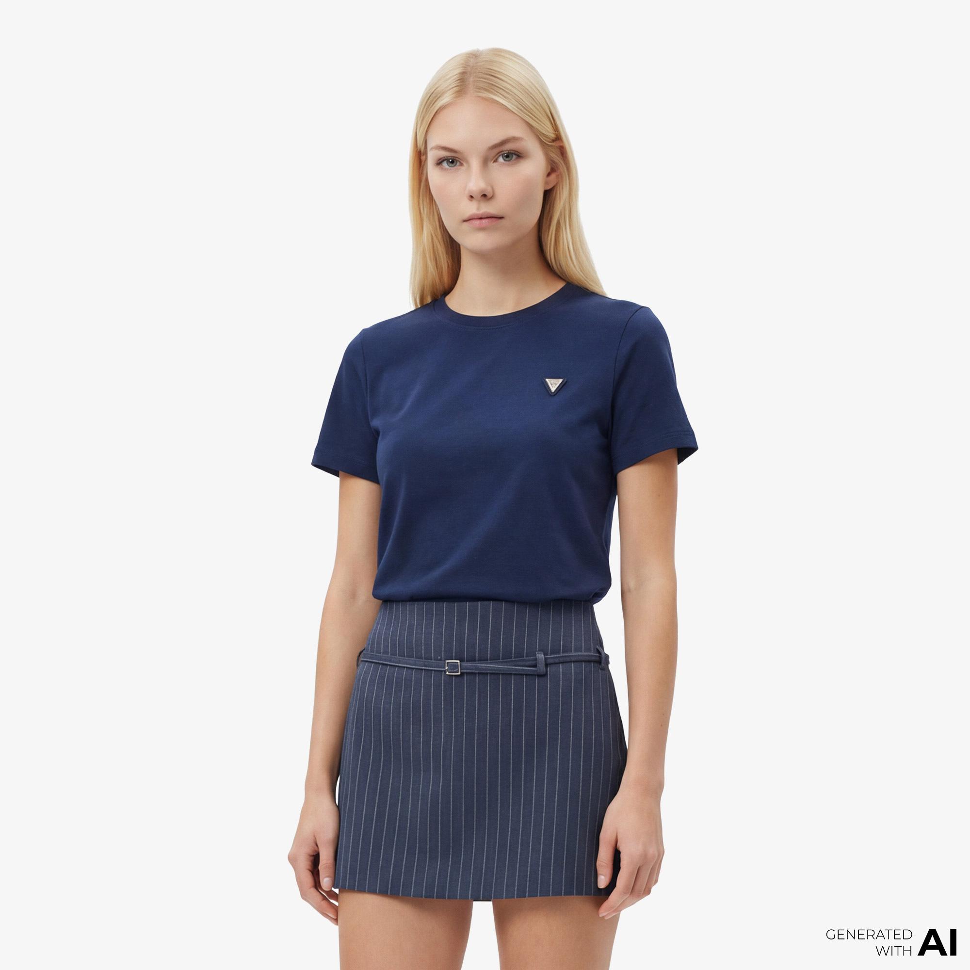 Guess Sonia Aktif Modal Karışımlı Slim Fit Kadın Mavi T-Shirt