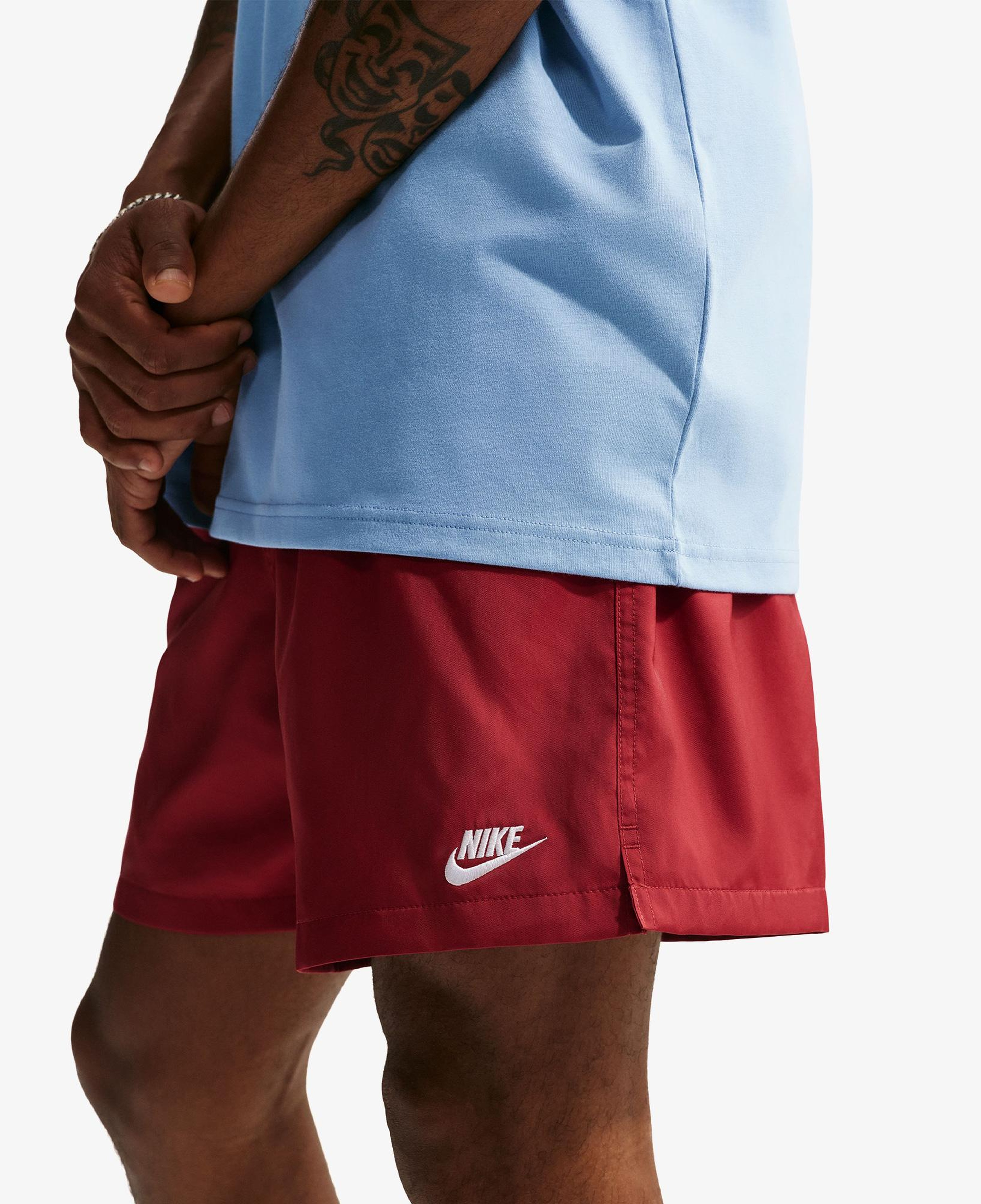 Nike Club Flow Erkek Kırmızı Şort