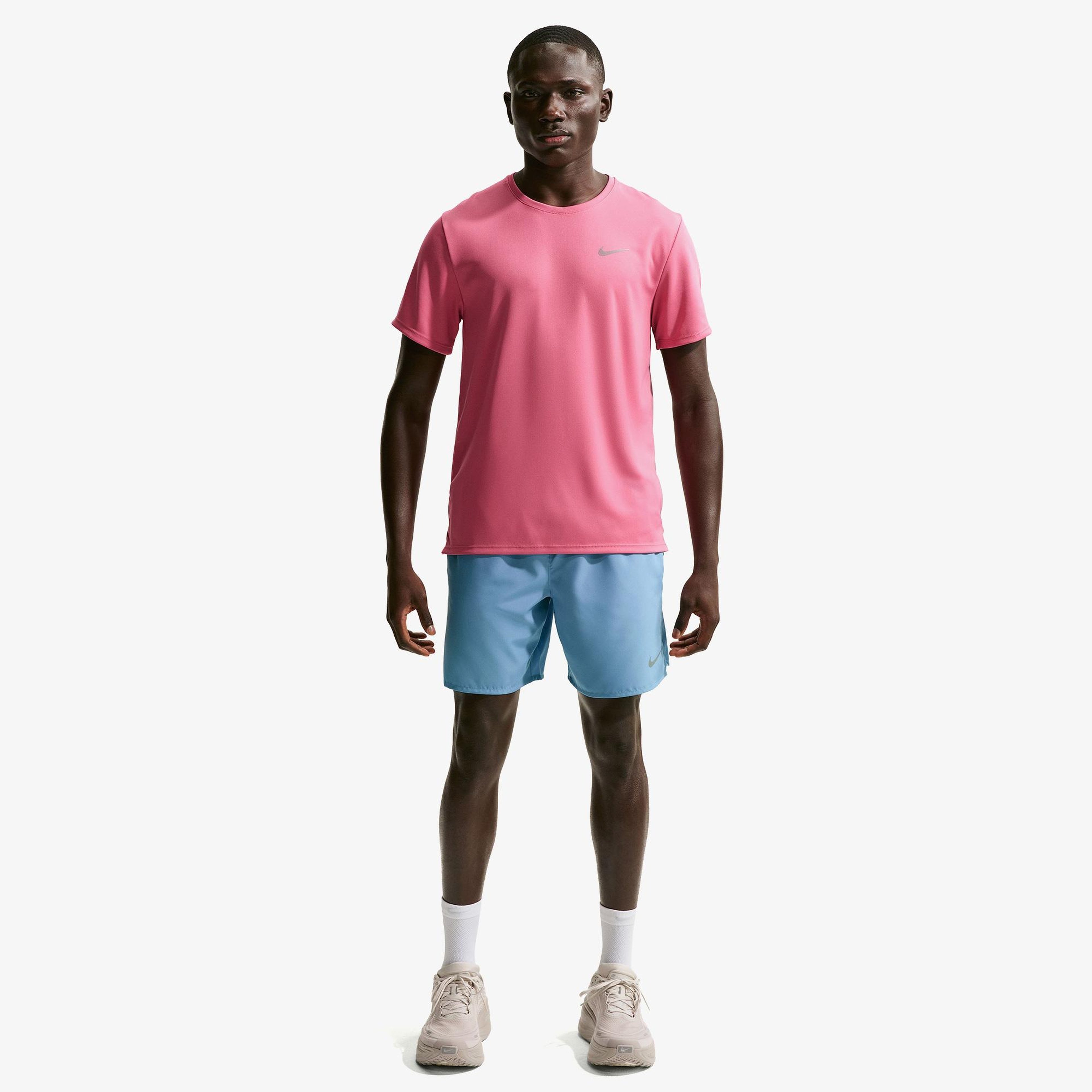 Nike Dri-Fit Challenger 18 cm Erkek Mavi Şort