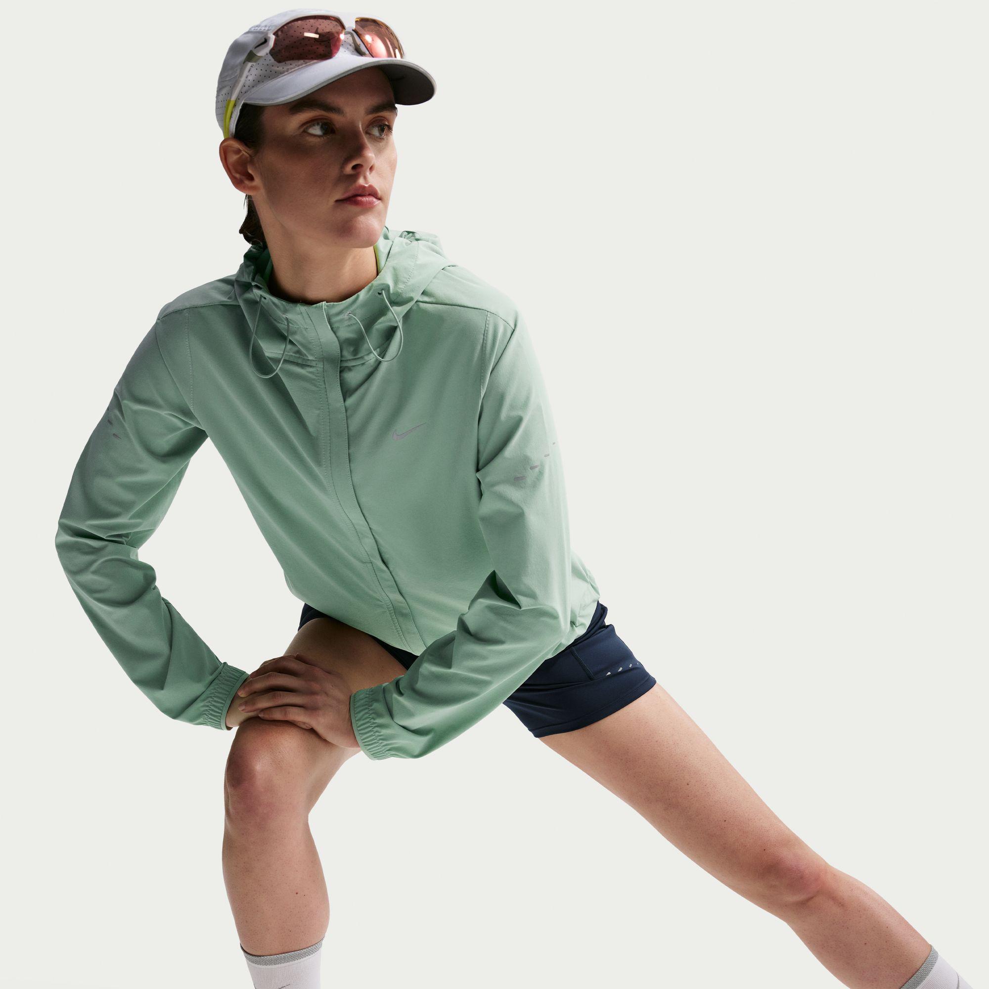 Nike Swift Repel Kadın Yeşil Ceket