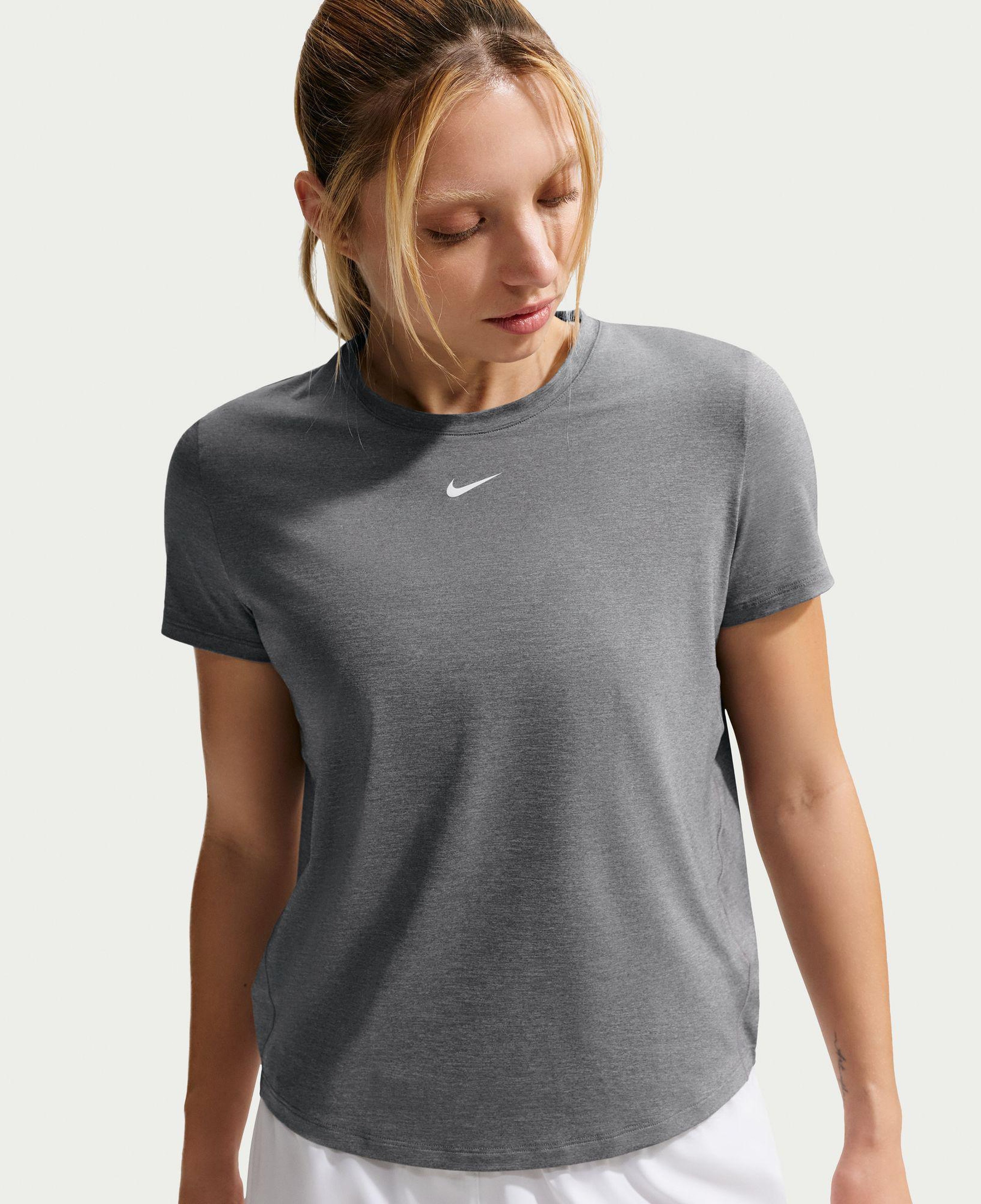 Nike One Classic Dri-Fit Kadın Gri T-Shirt