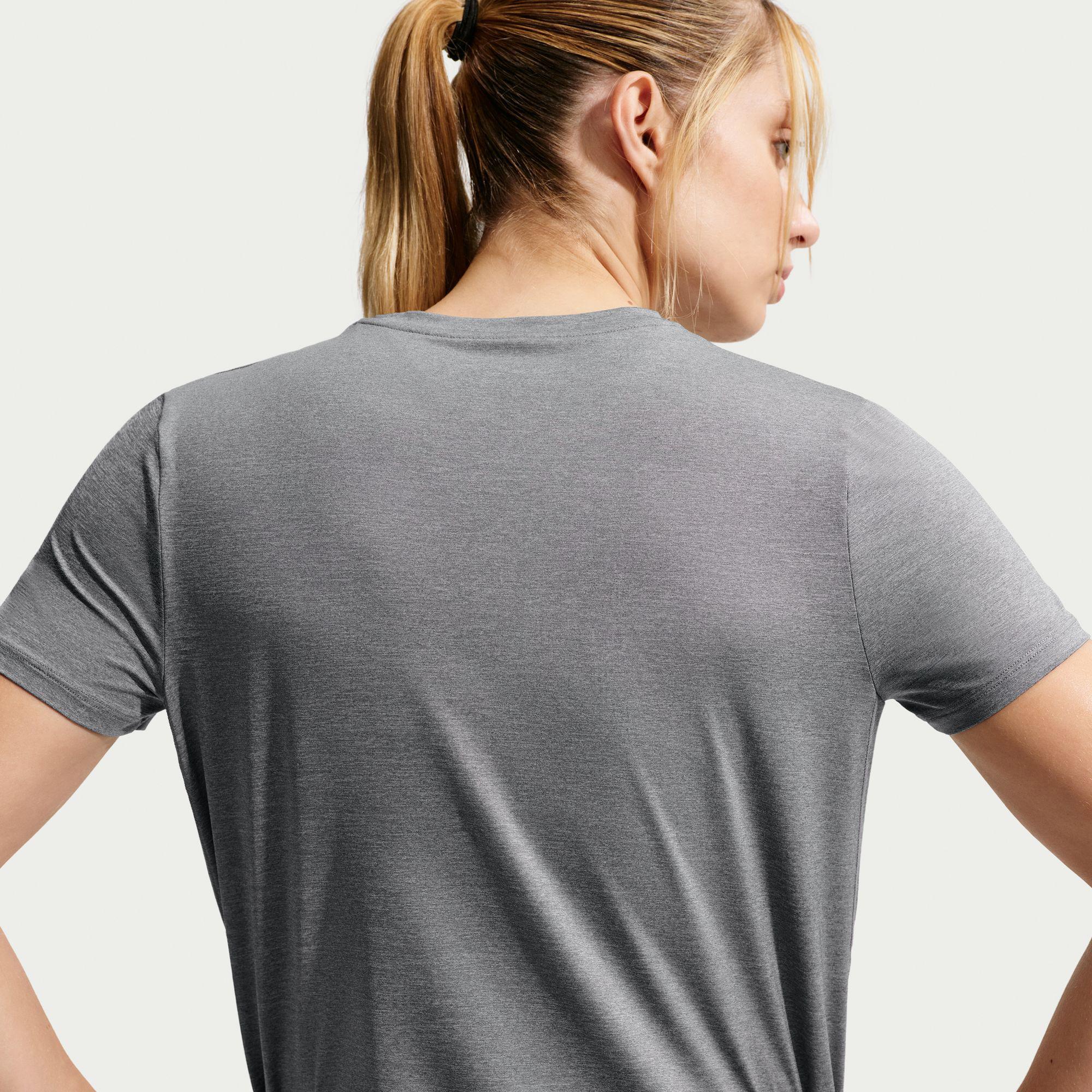 Nike One Classic Dri-Fit Kadın Gri T-Shirt