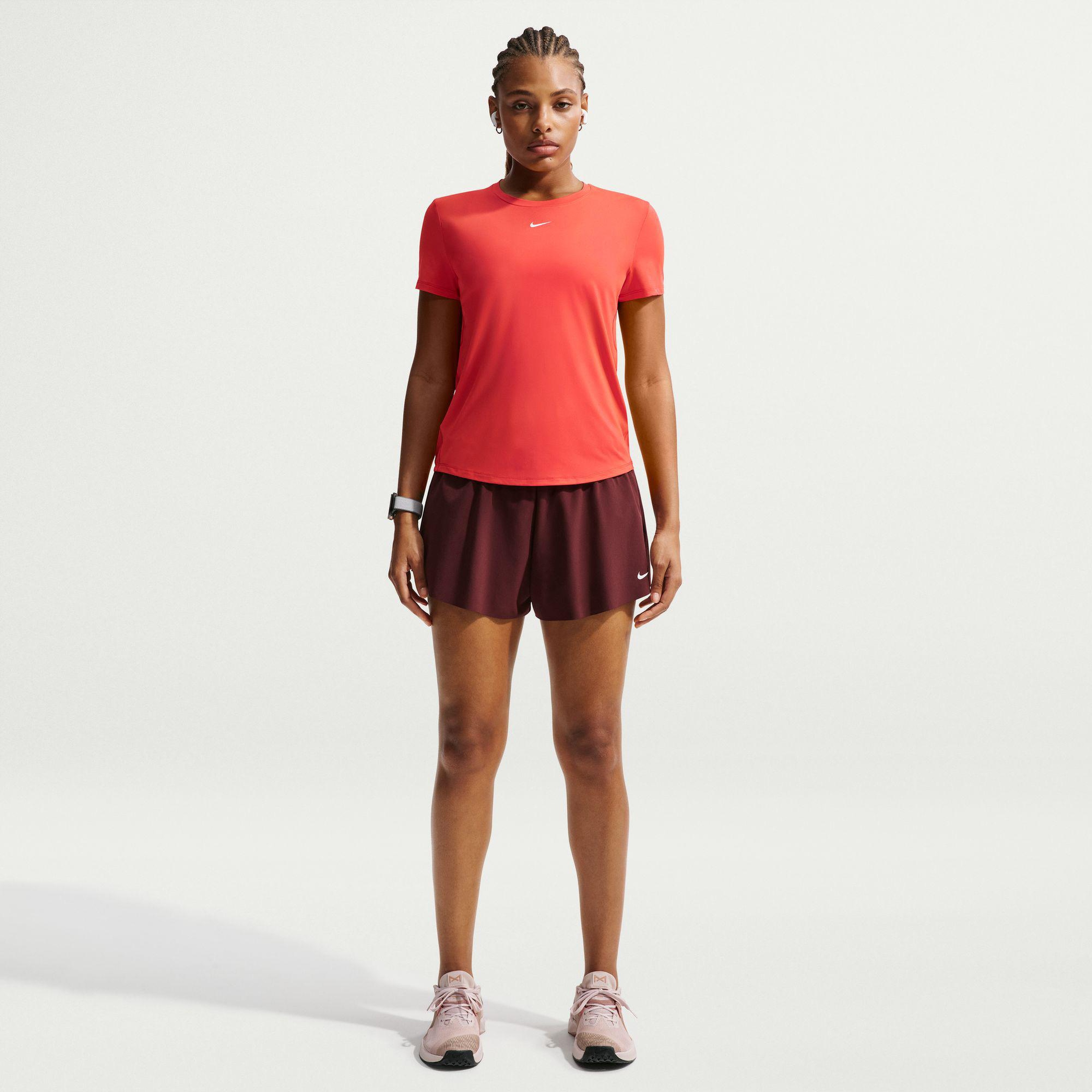 Nike One Classic Dri-Fit Kadın Kırmızı T-Shirt
