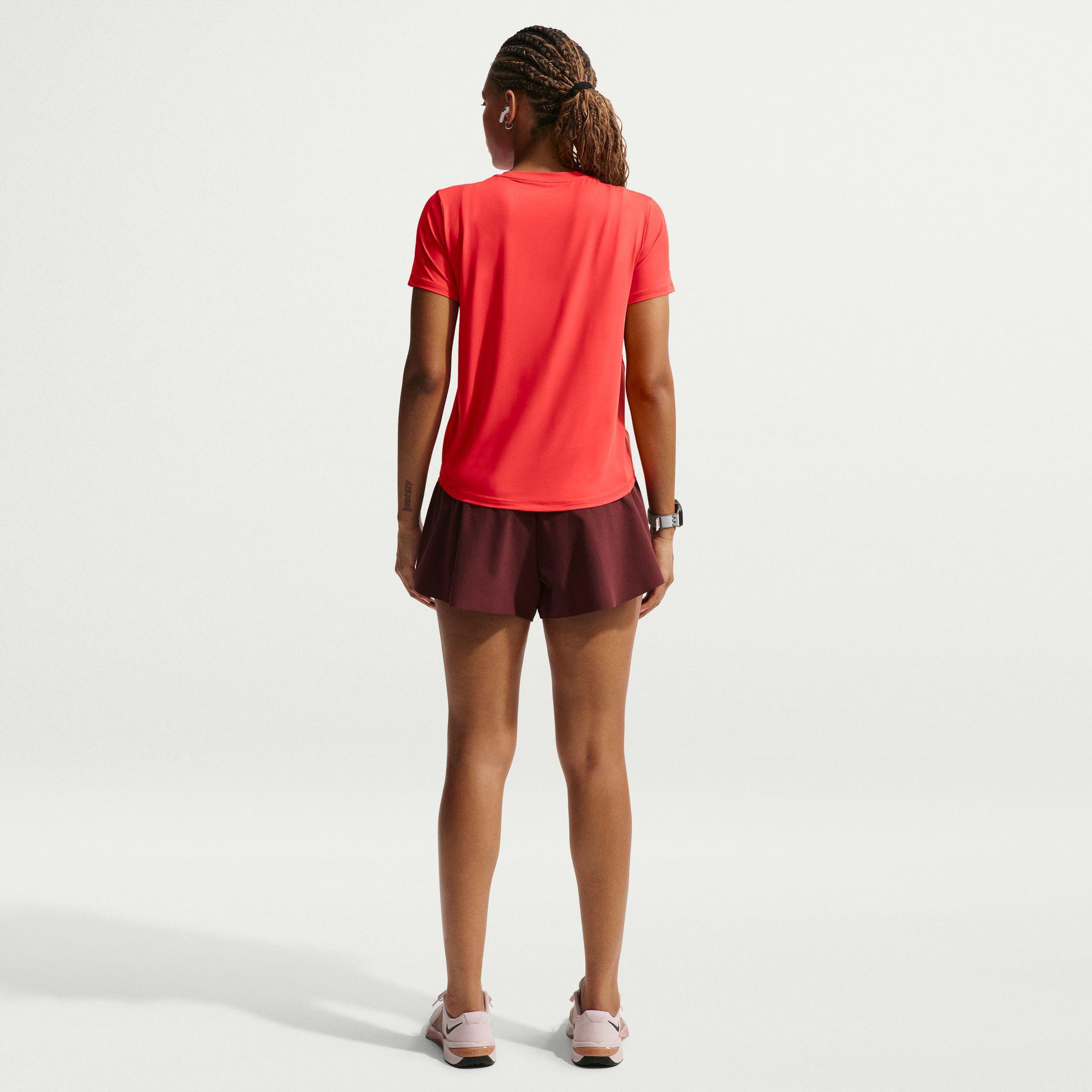 Nike One Classic Dri-Fit Kadın Kırmızı T-Shirt