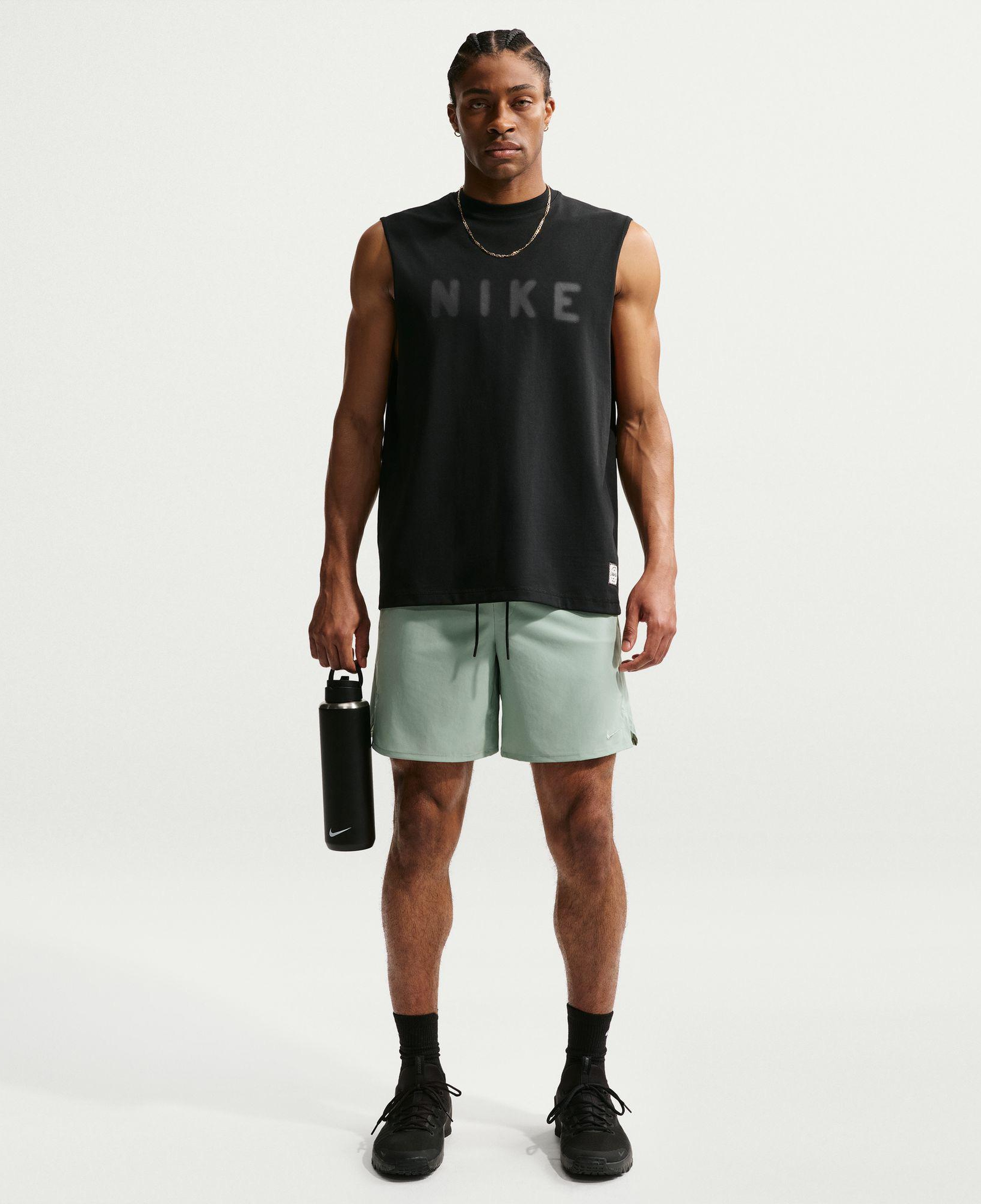 Nike Dri-Fit 18 cm Astarsız Unlimited Woven Erkek Yeşil Şort