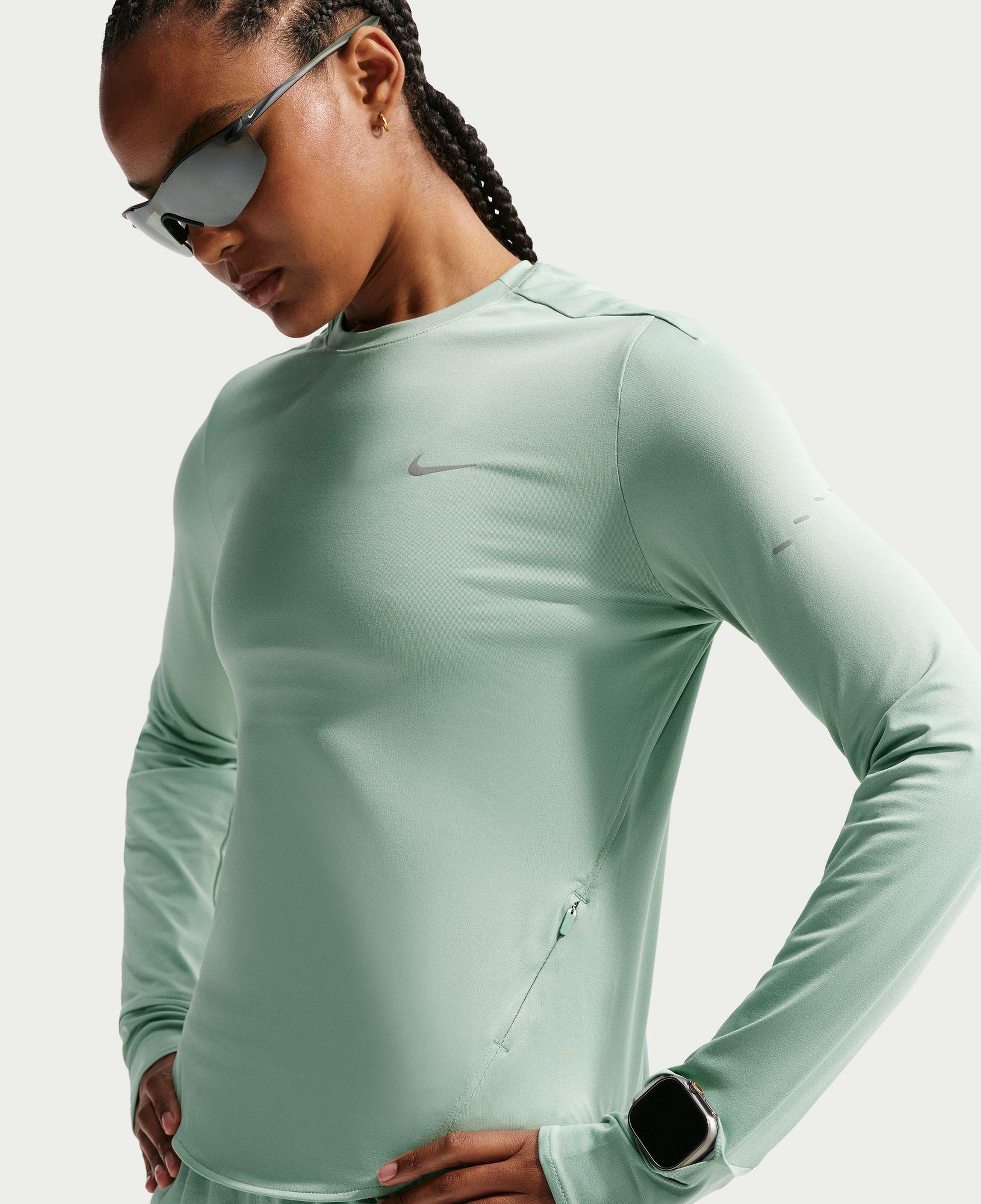 Nike Swift Dri-Fit Kadın Yeşil Uzun Kollu T-Shirt