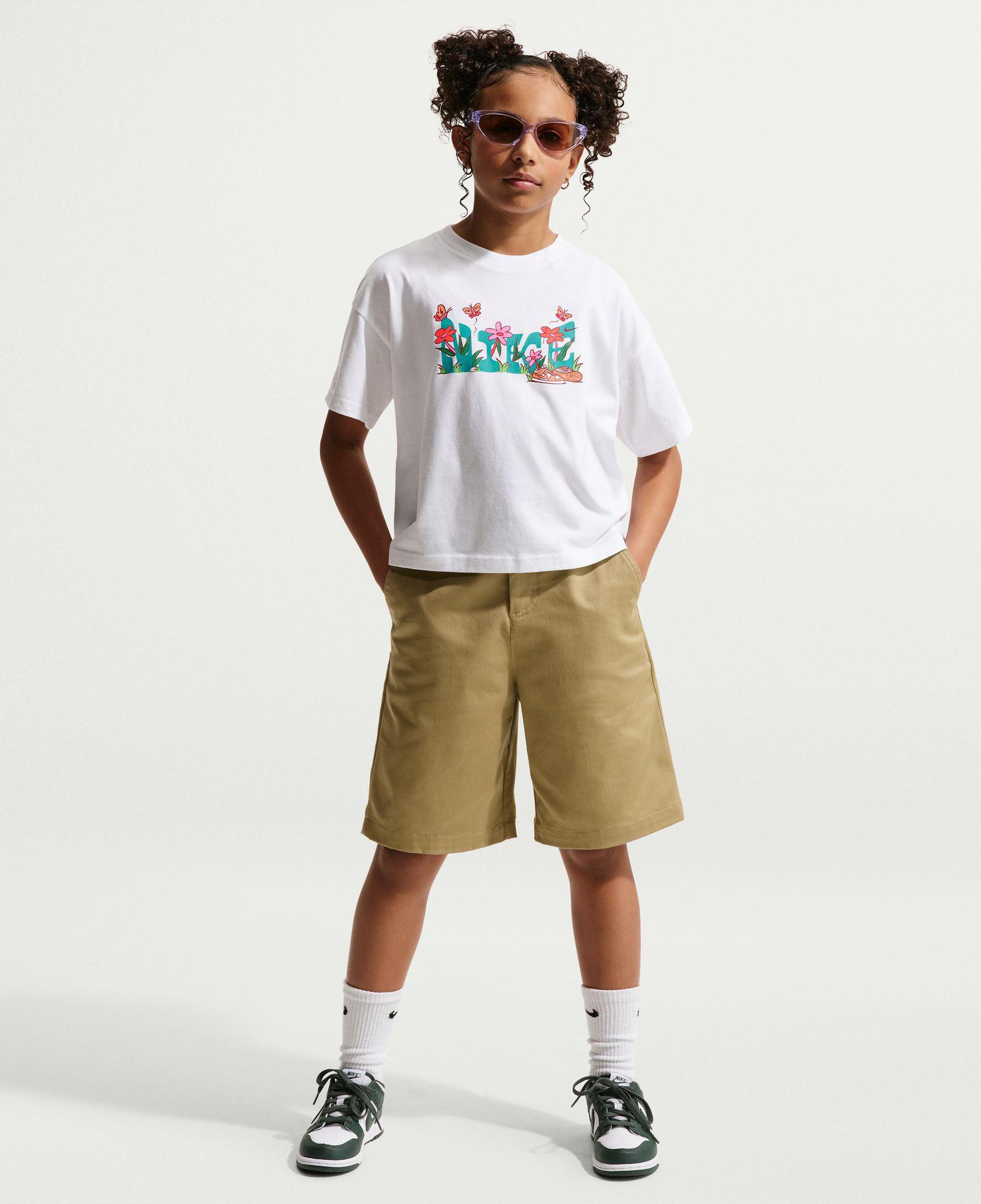 Nike Sportswear Boxy Camp Çocuk Beyaz T-Shirt