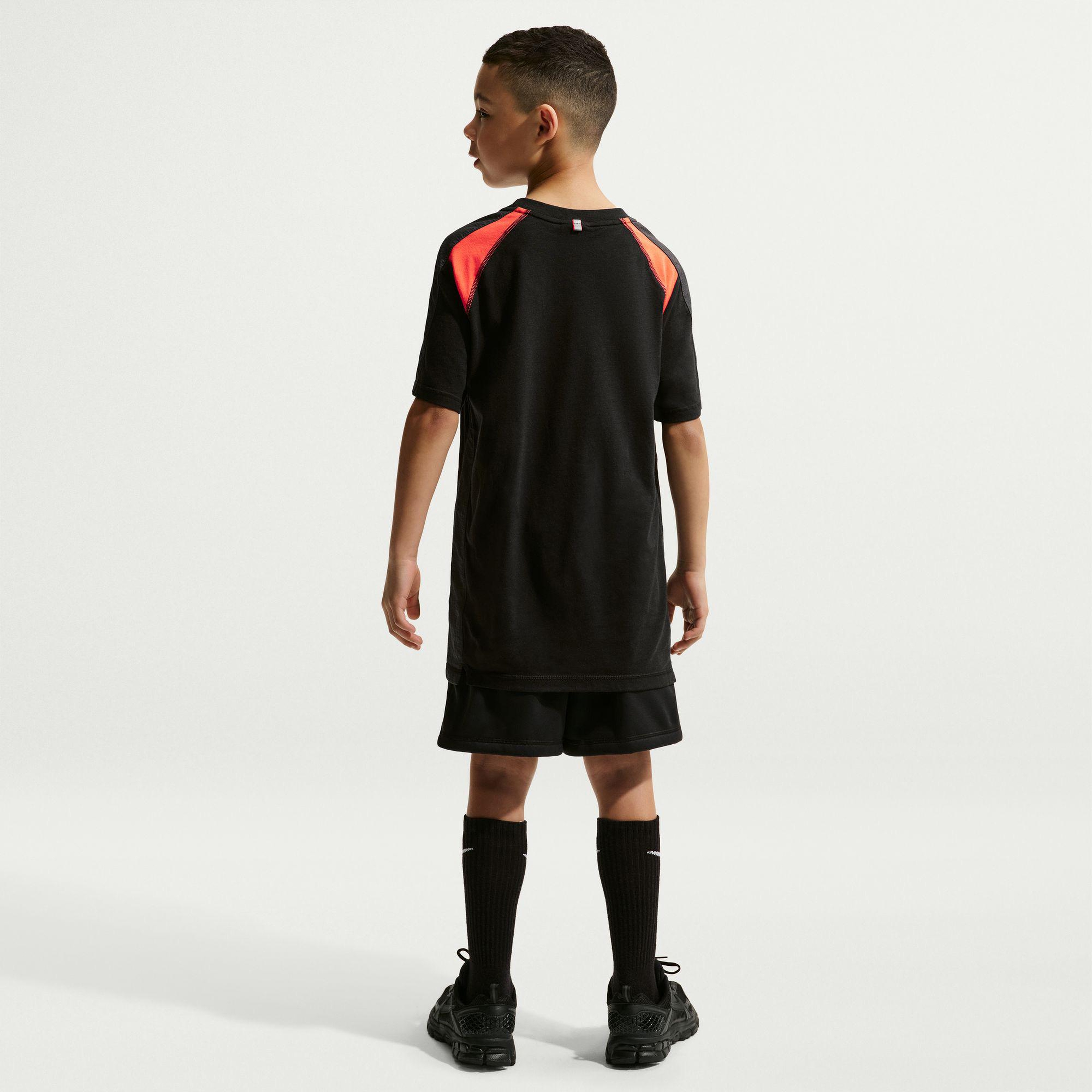 Nike Sportswear City Utility Çocuk Siyah T-Shirt