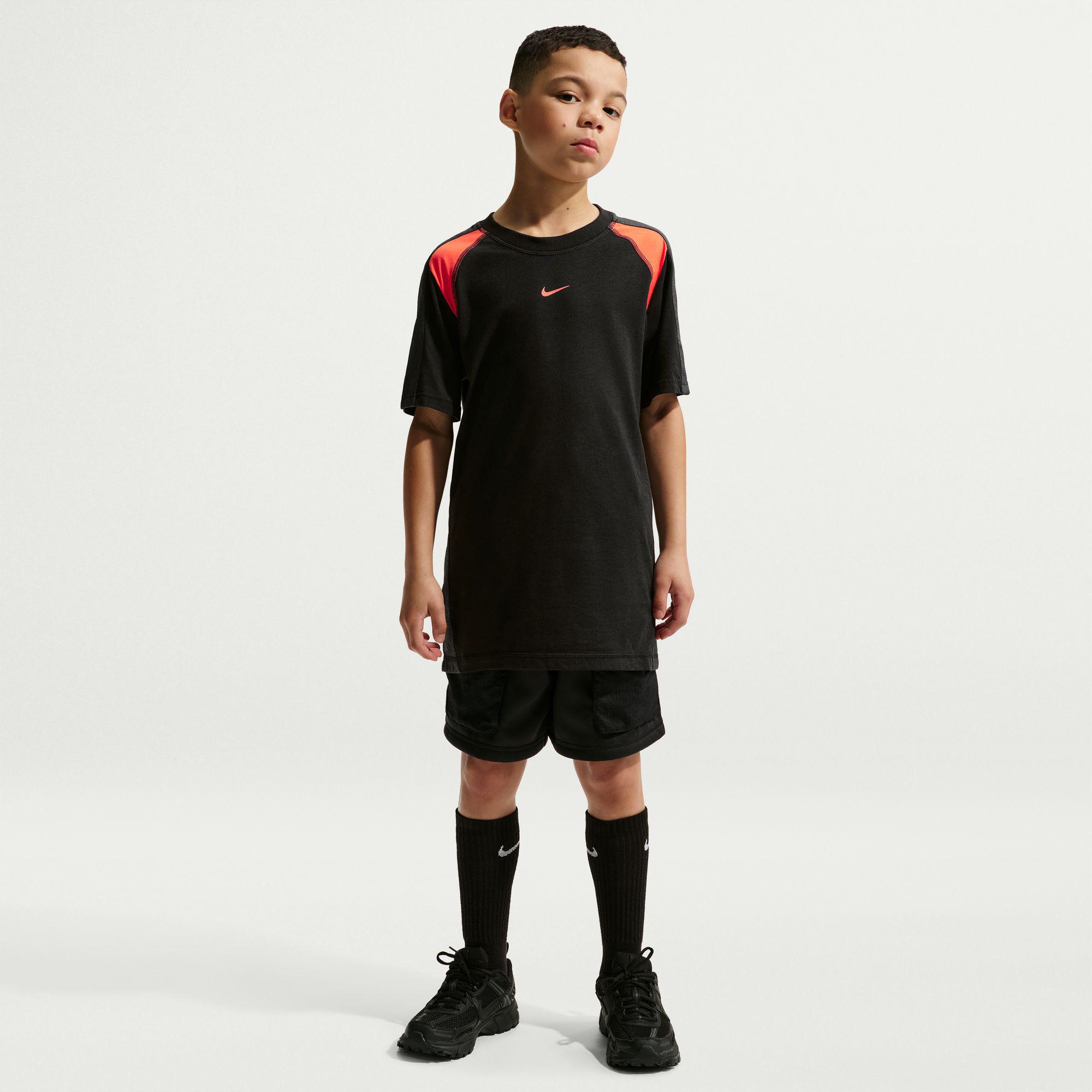 Nike Sportswear City Utility Çocuk Siyah T-Shirt
