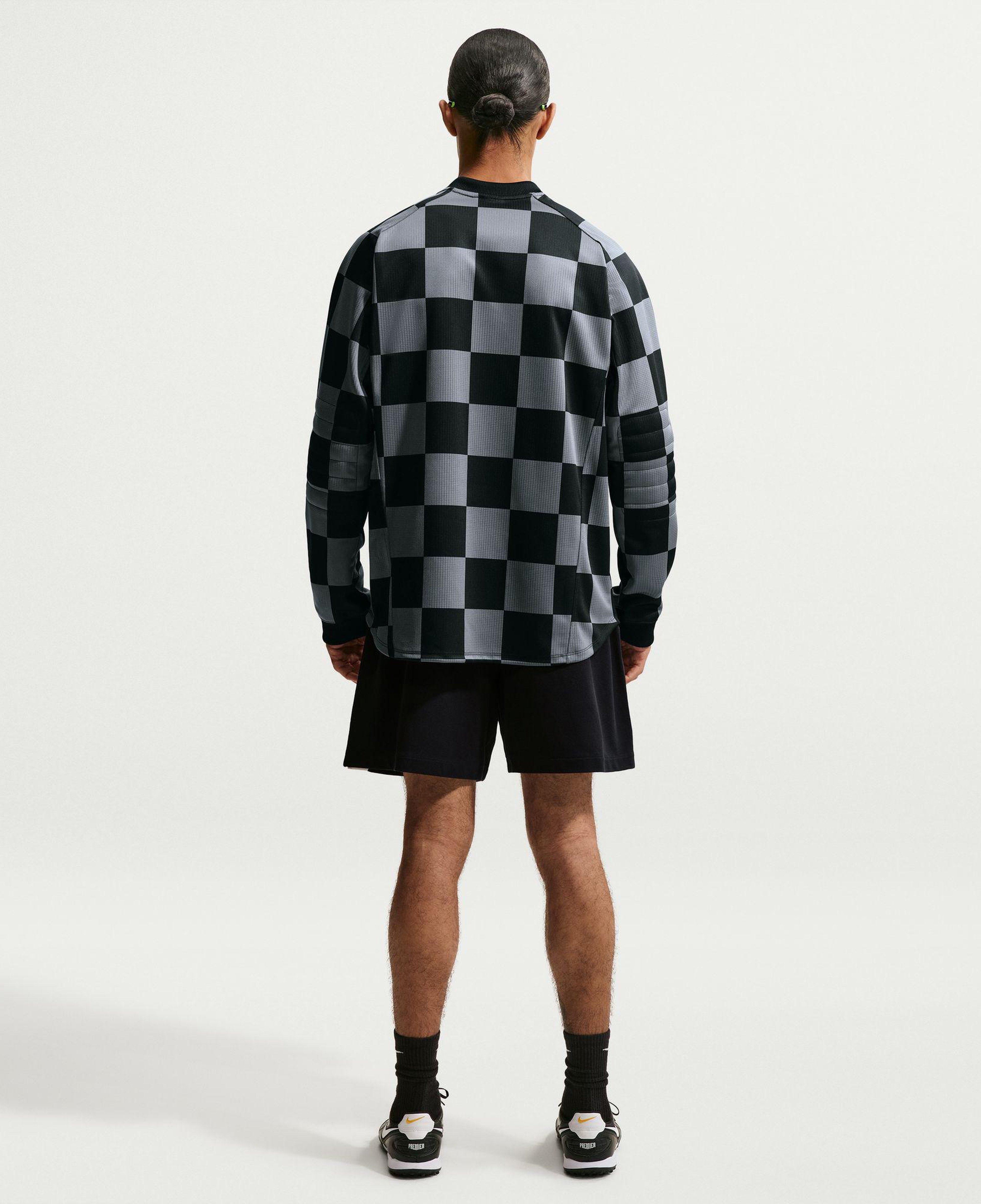 Nike Sportswear Club Goalie Erkek Siyah T-Shirt