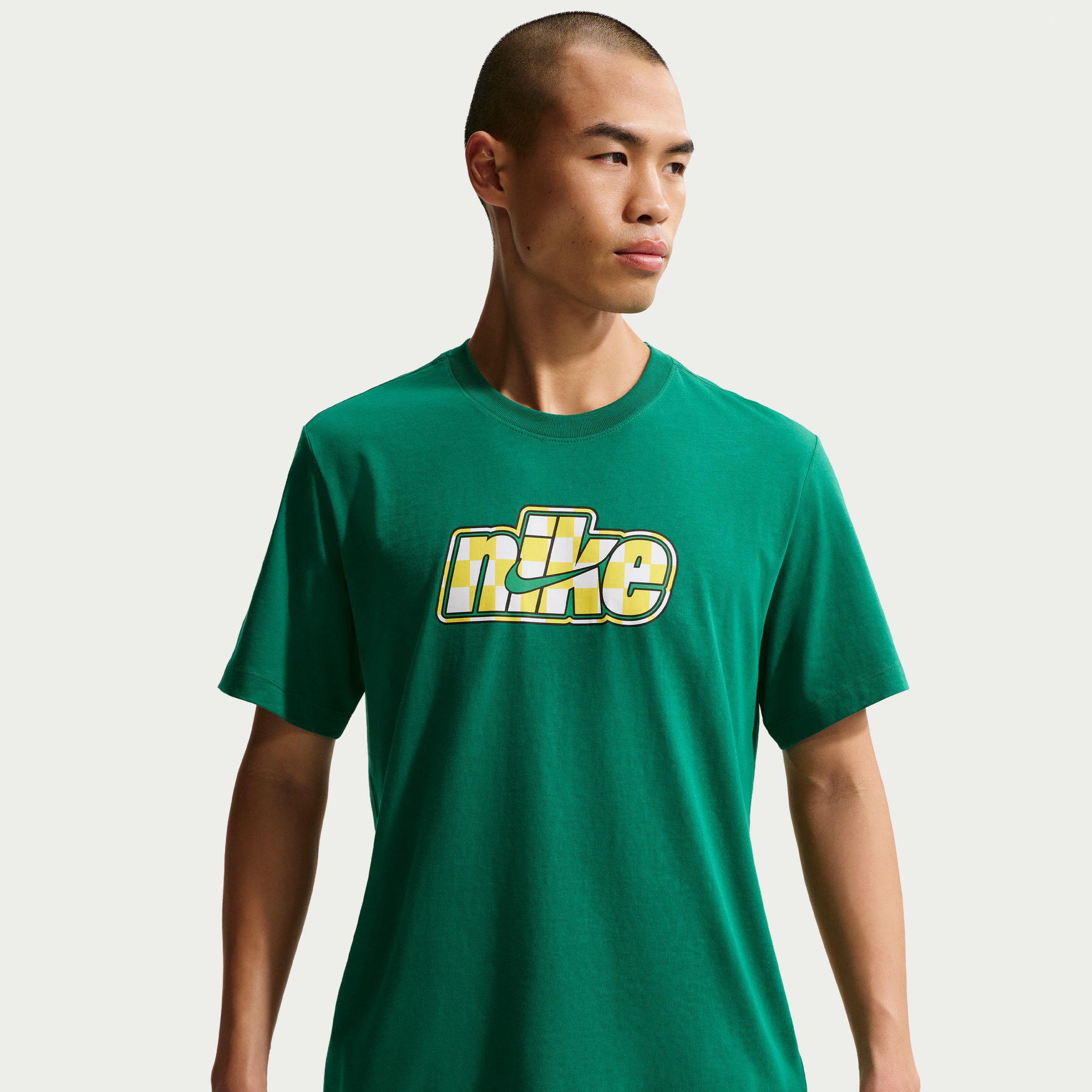 Nike Sportswear Celebrate Sport Erkek Yeşil T-Shirt