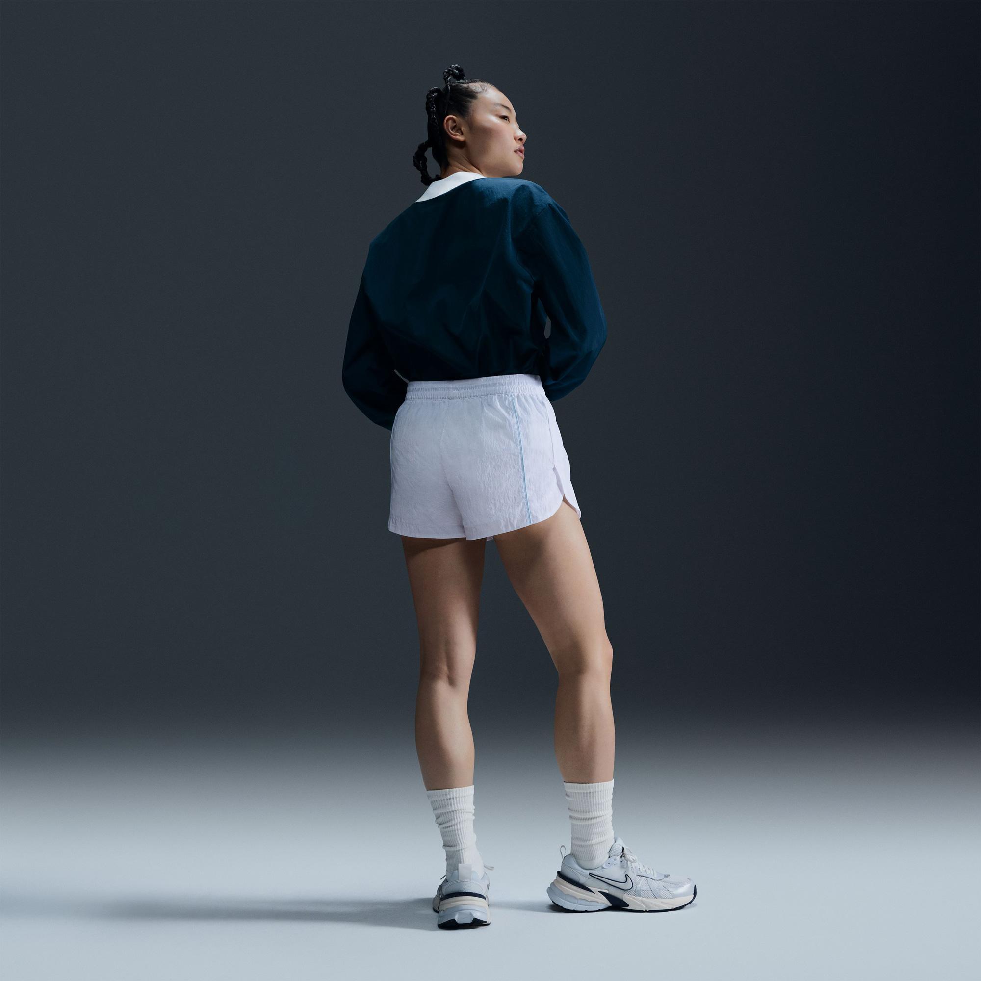 Nike Sportswear Essential Woven Kadın Lacivert Sweatshirt