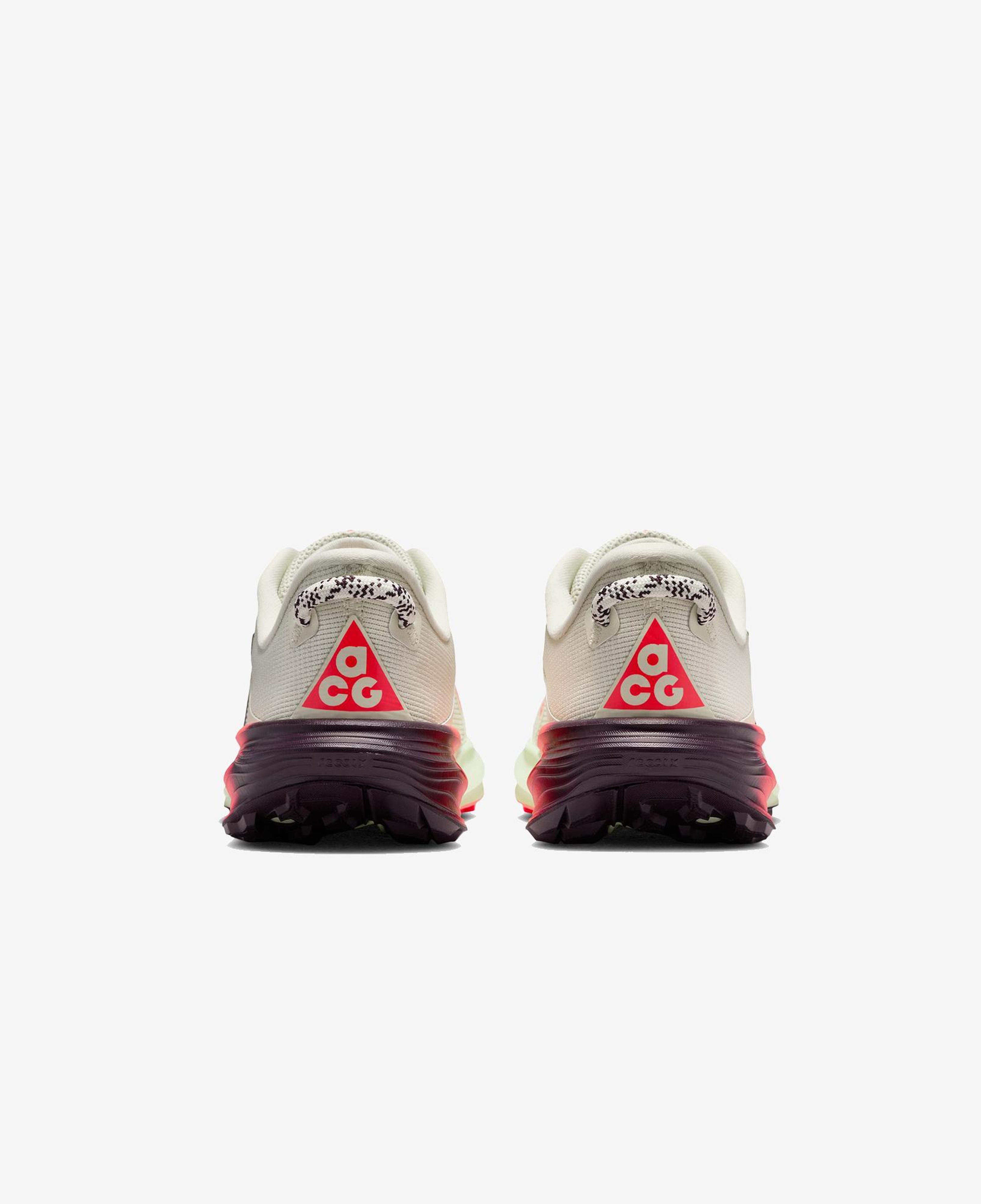 Nike ACG Pegasus Trail Krem Rengi Koşu Ayakkabısı