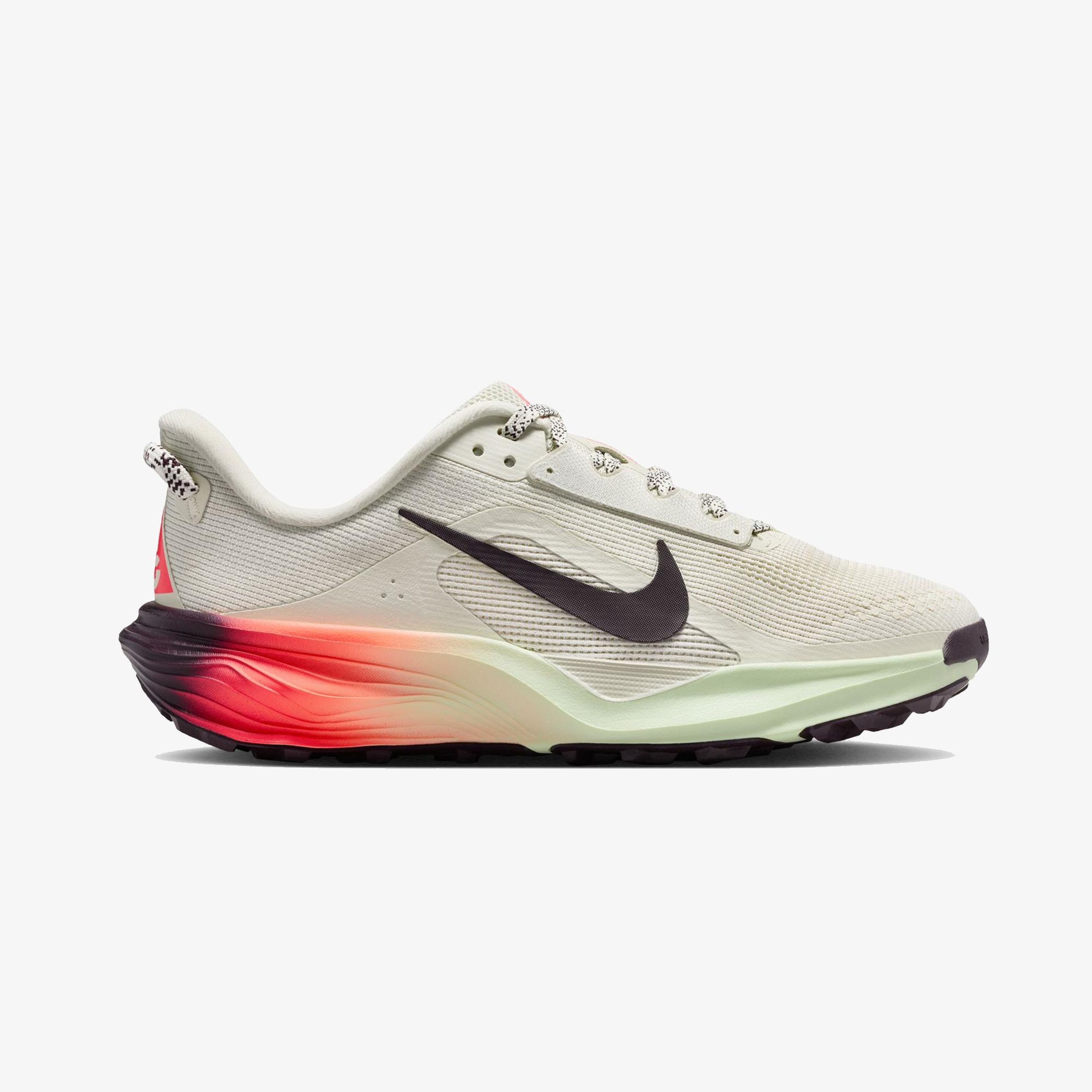 Nike ACG Pegasus Trail Krem Rengi Koşu Ayakkabısı