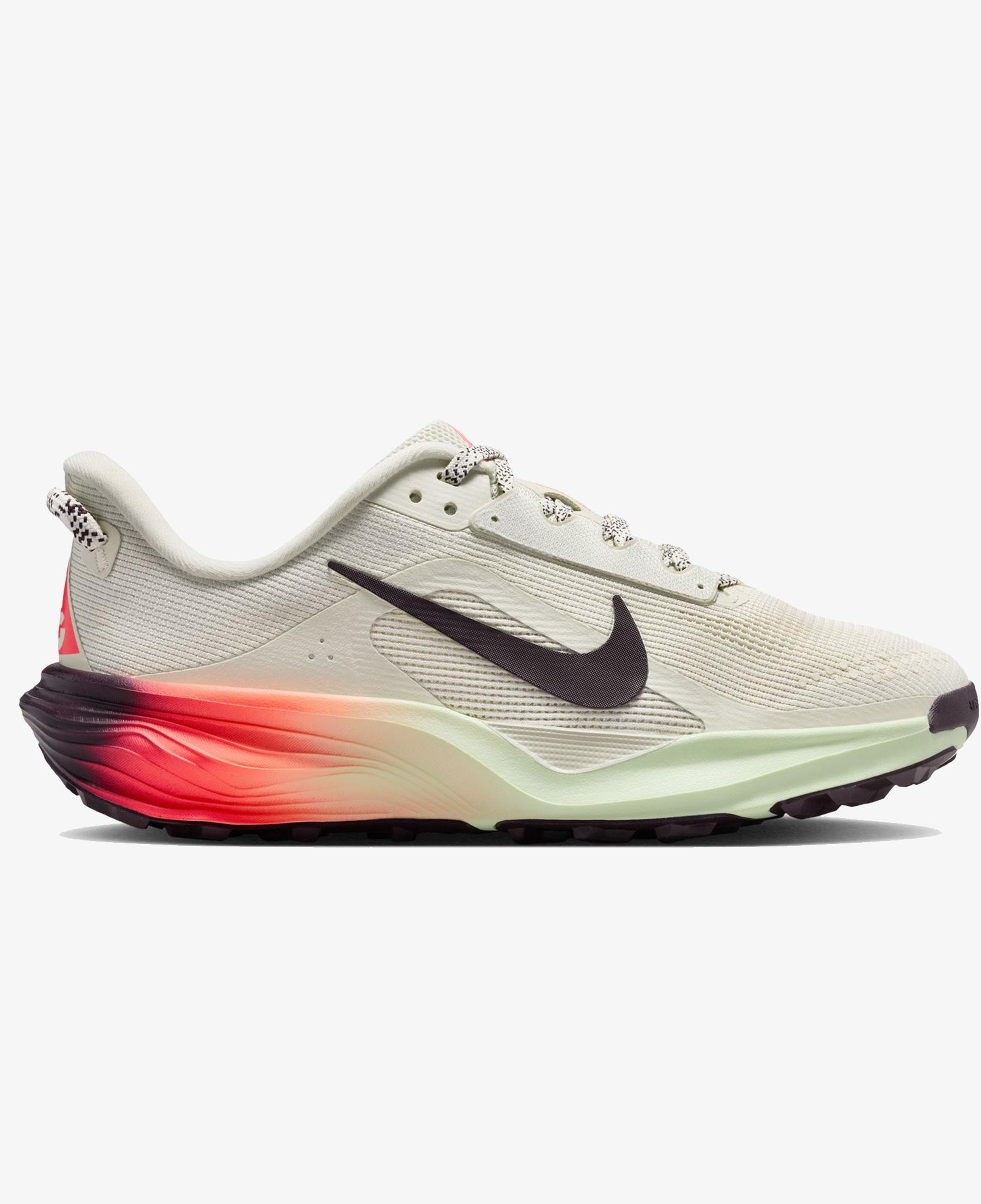 Nike ACG Pegasus Trail Krem Rengi Koşu Ayakkabısı