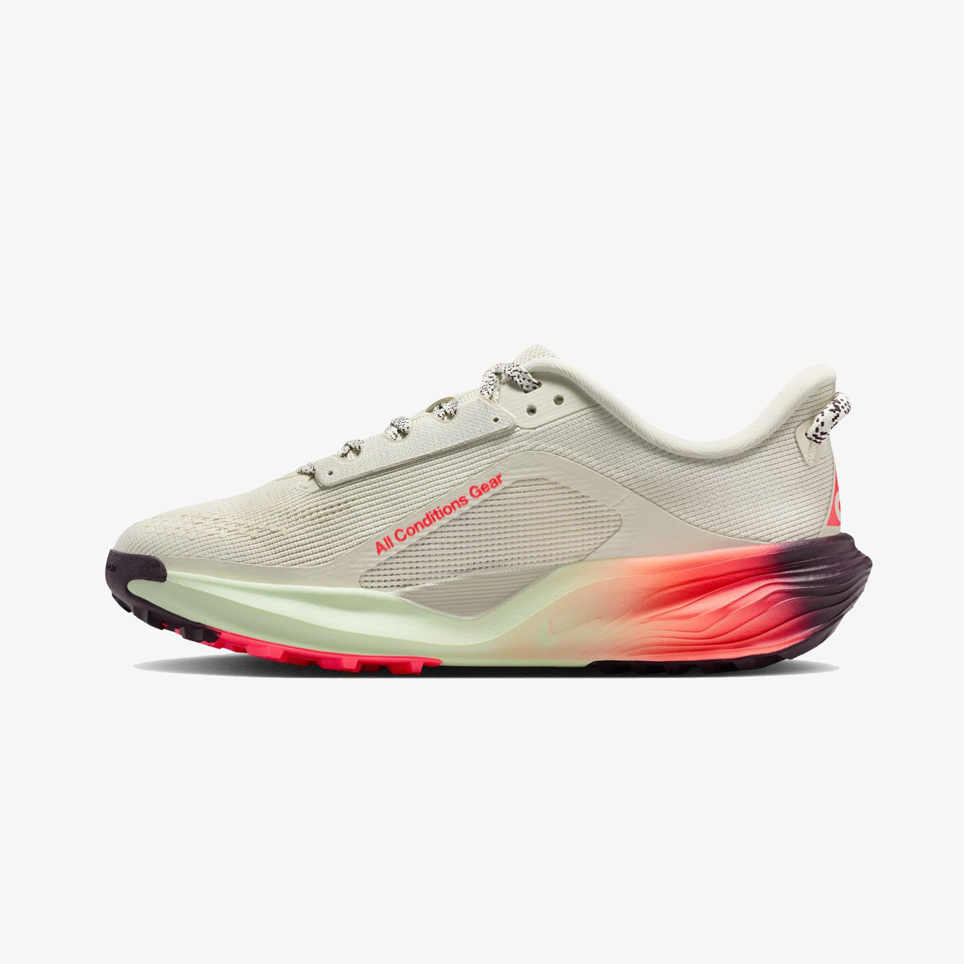 Nike ACG Pegasus Trail Krem Rengi Koşu Ayakkabısı