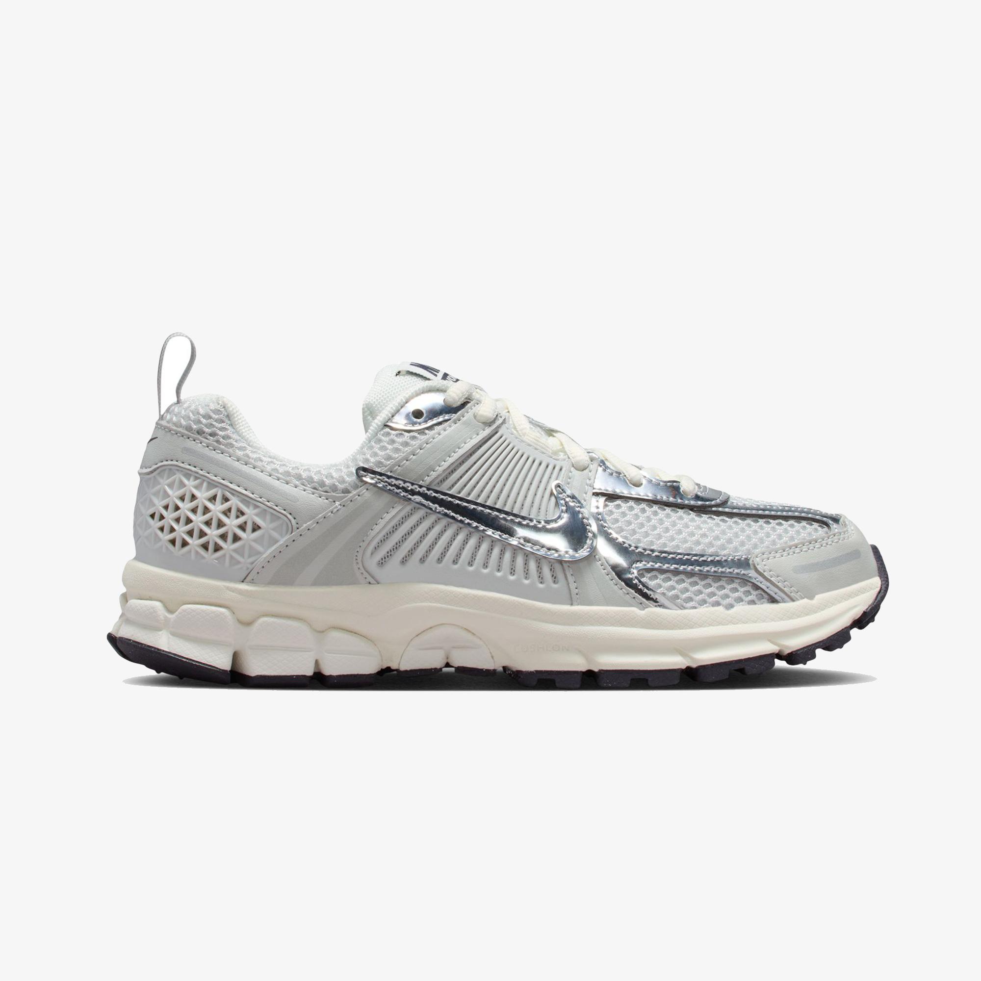 Nike Vomero 5 Gri Spor Ayakkabı