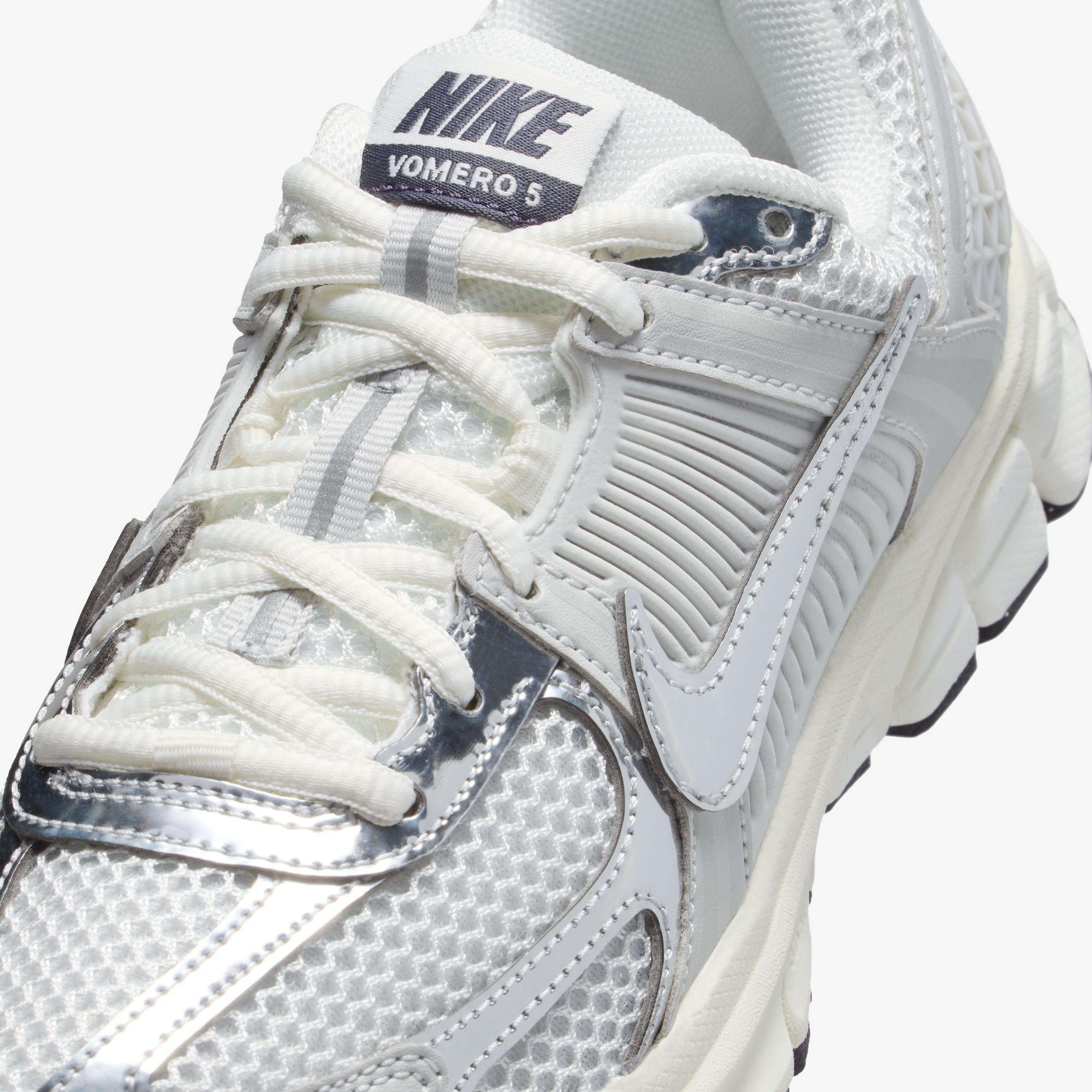 Nike Vomero 5 Gri Spor Ayakkabı