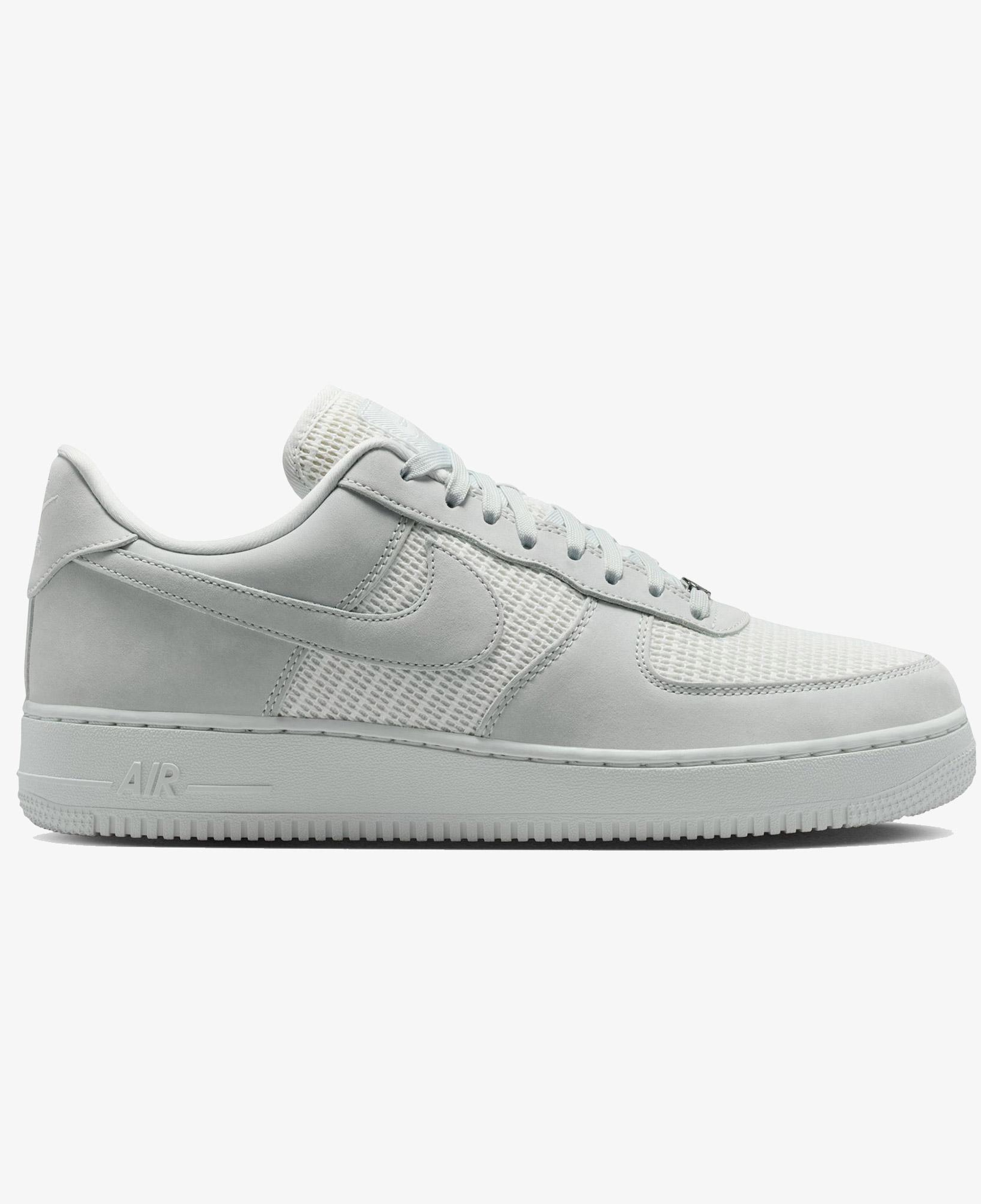 Nike Air Force 1 '07 LV8 Erkek Beyaz Spor Ayakkabı
