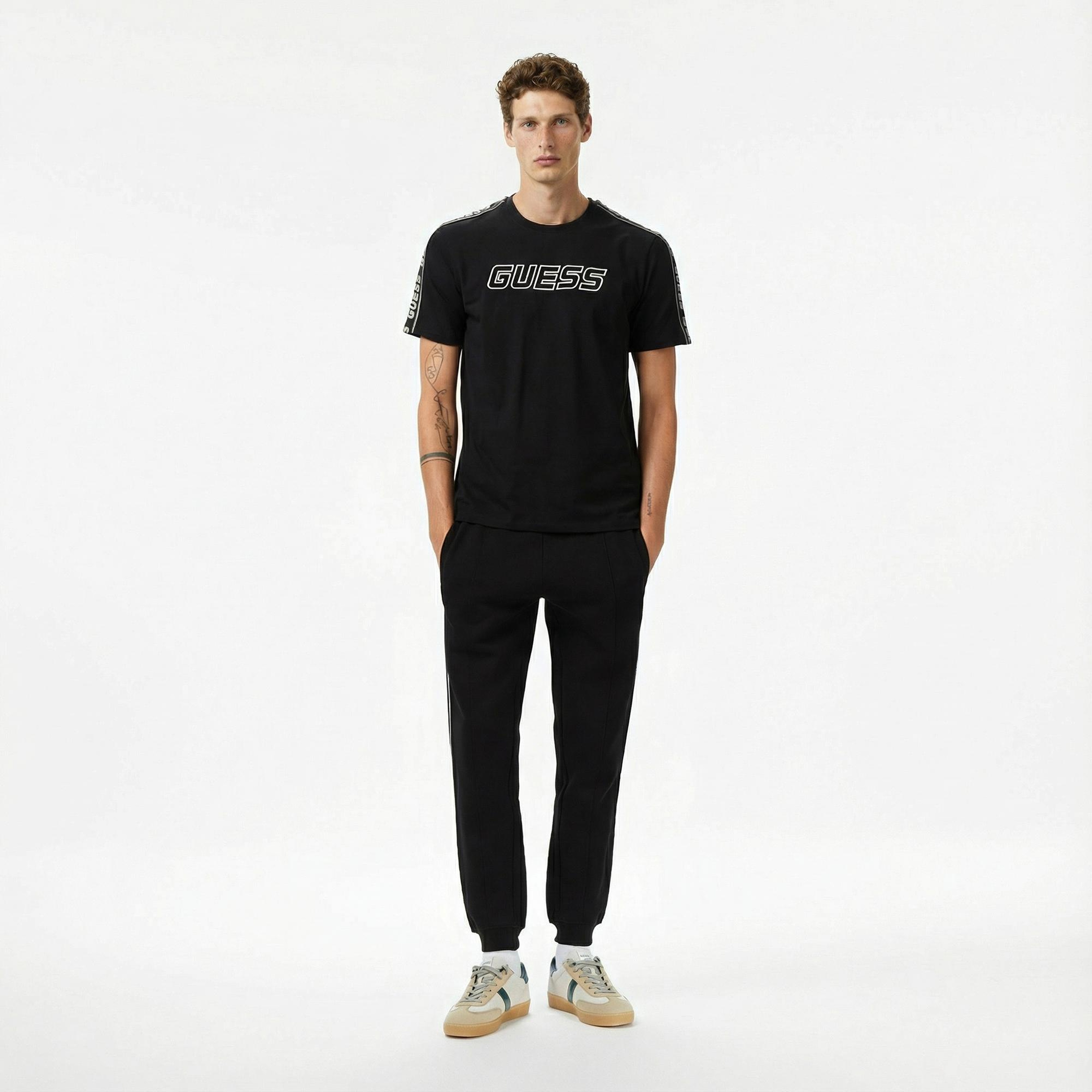 Guess Arlo Erkek Siyah T-Shirt