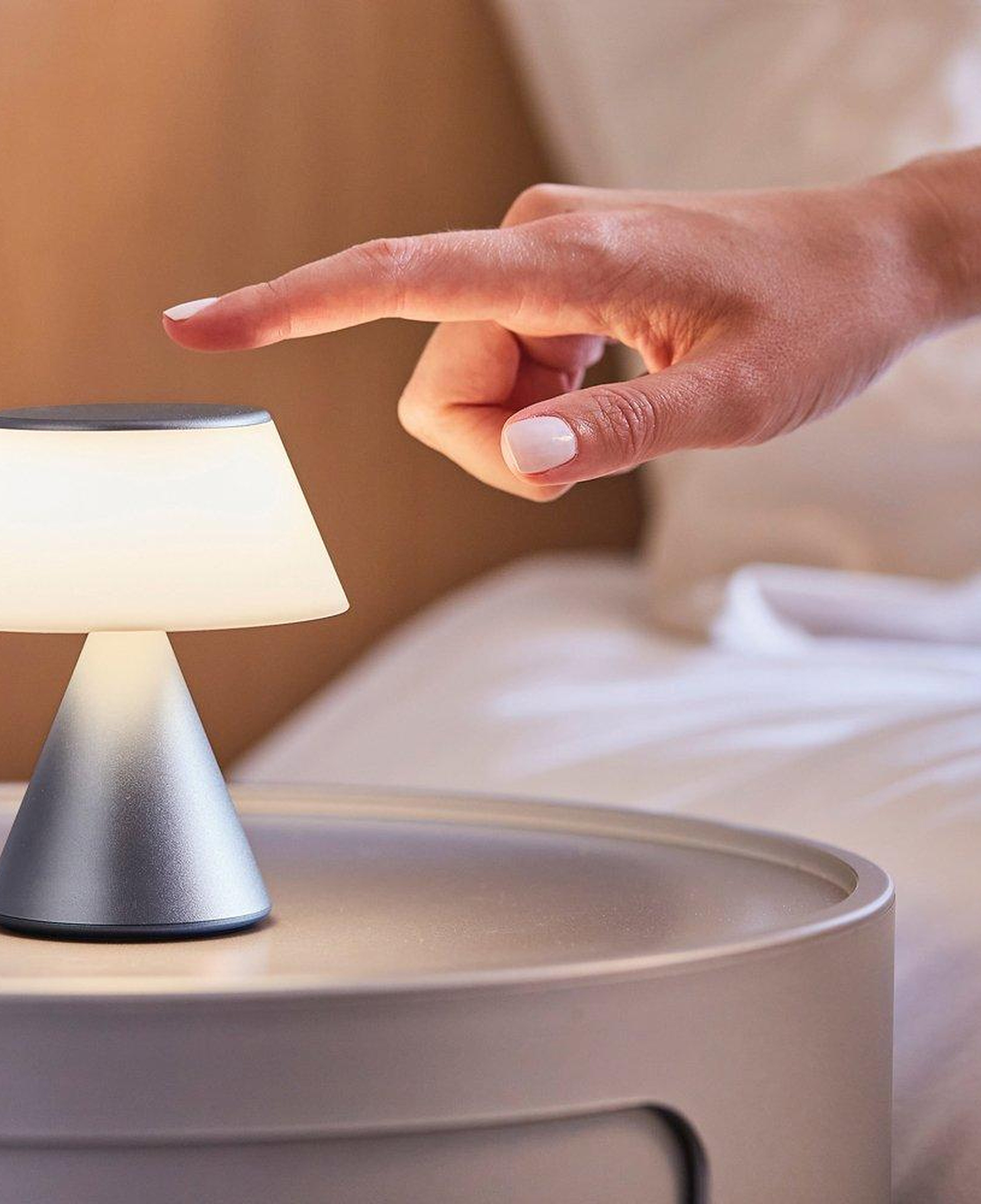Lexon Luma M Led Lamba- Koyu Gri