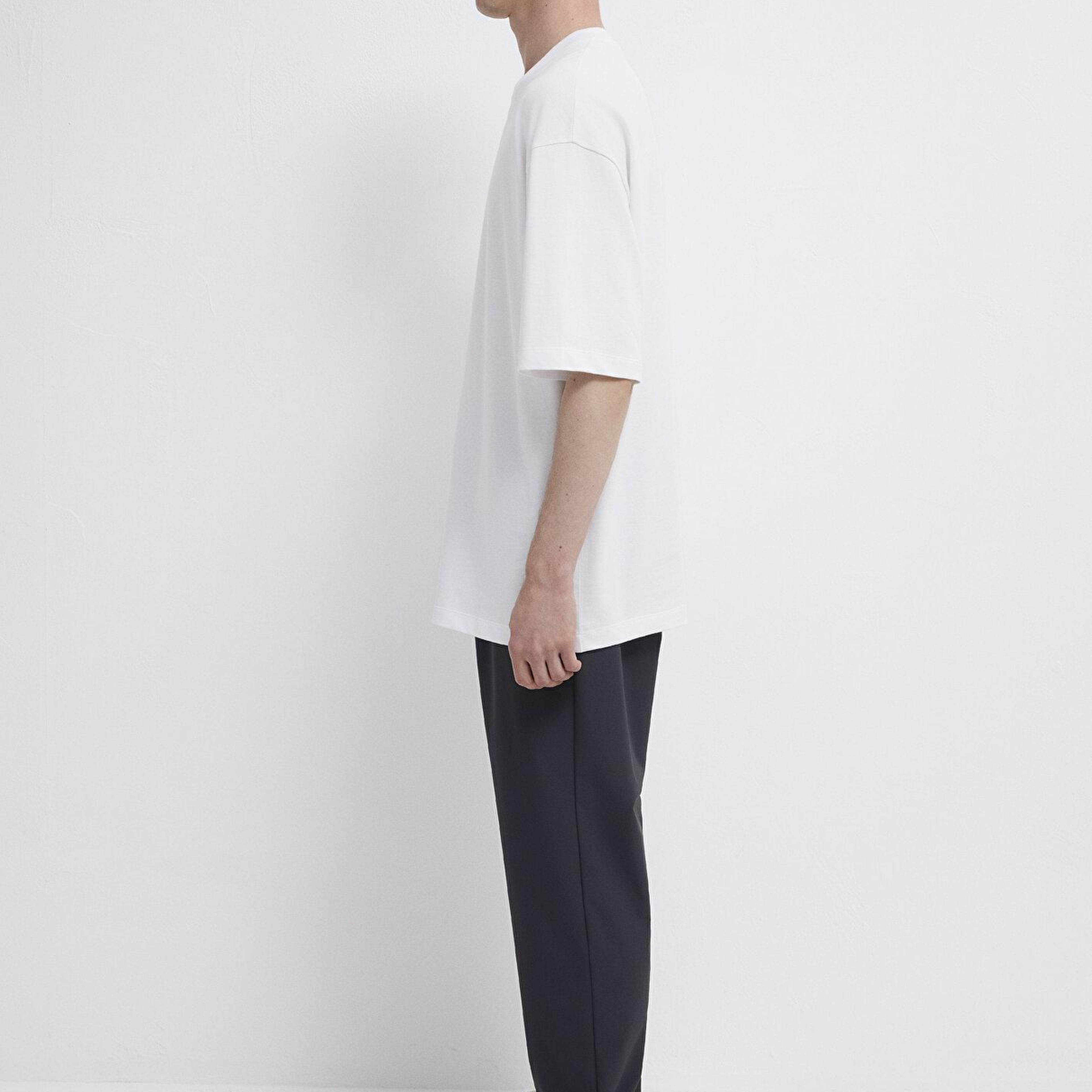 Mavi Bisiklet Yaka Beyaz Basic Tişört Oversize / Geniş Kesim 0613113-620