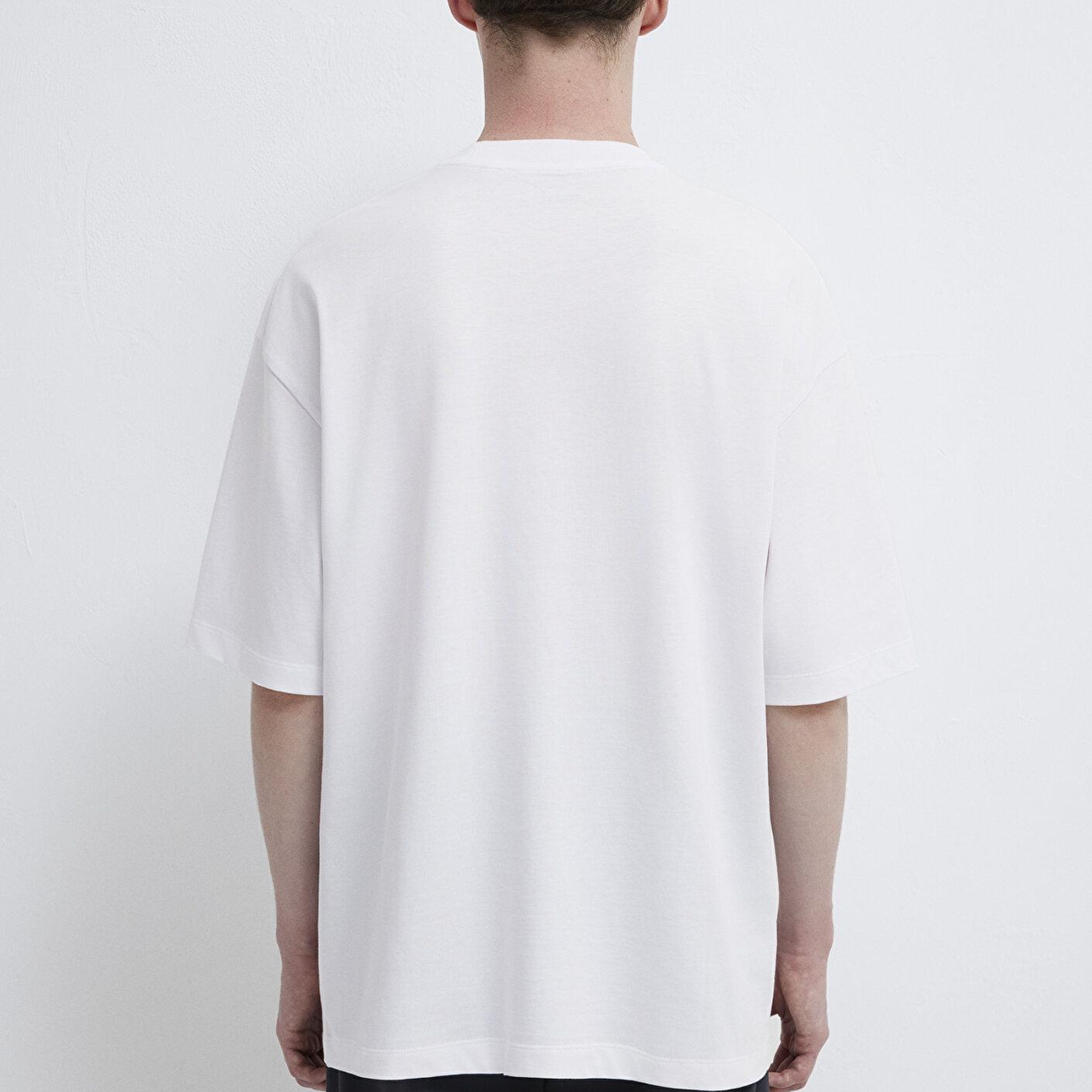 Mavi Bisiklet Yaka Beyaz Basic Tişört Oversize / Geniş Kesim 0613113-620