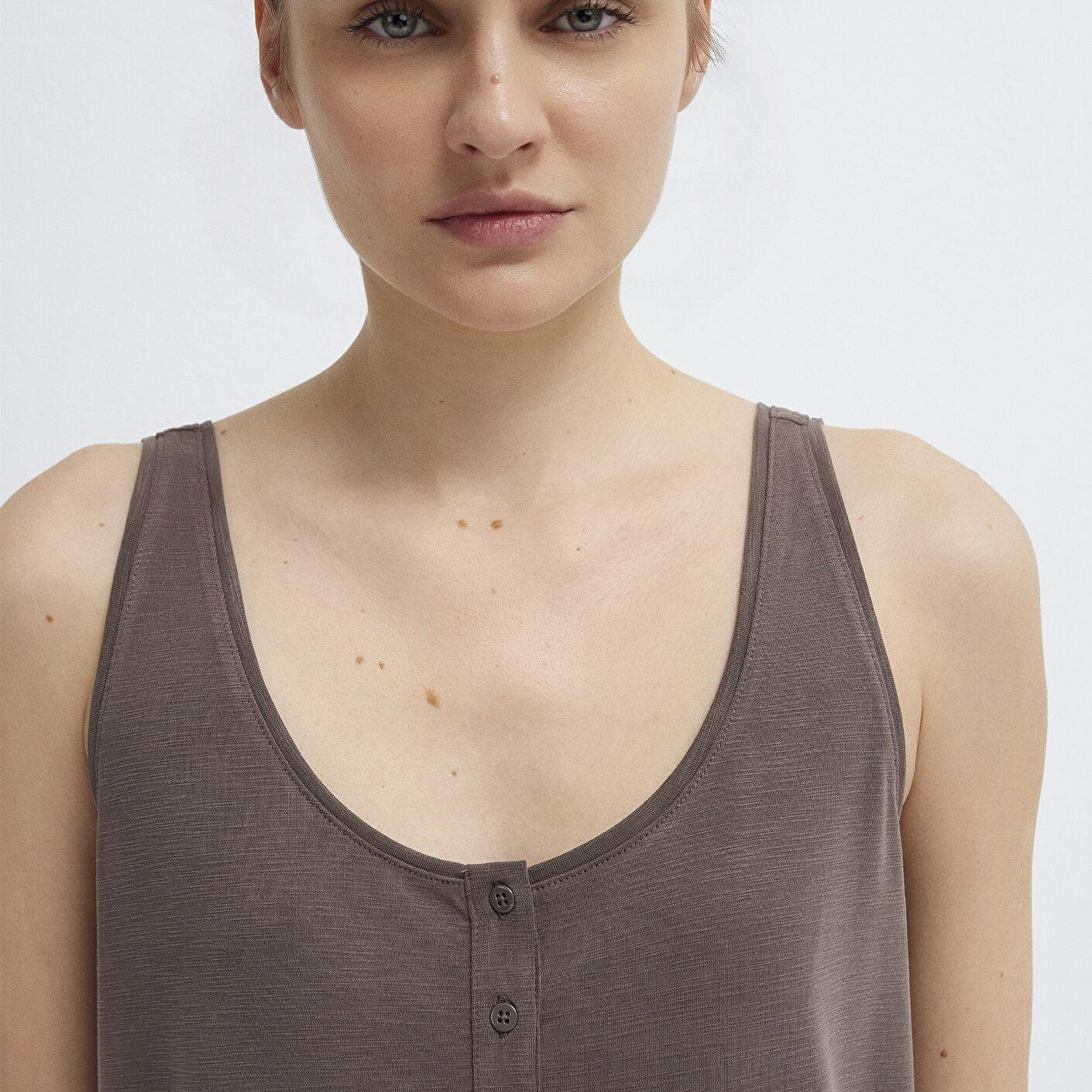 Mavi Düğmeli Kahverengi Atlet Slim Fit / Dar Kesim 1613339-87537