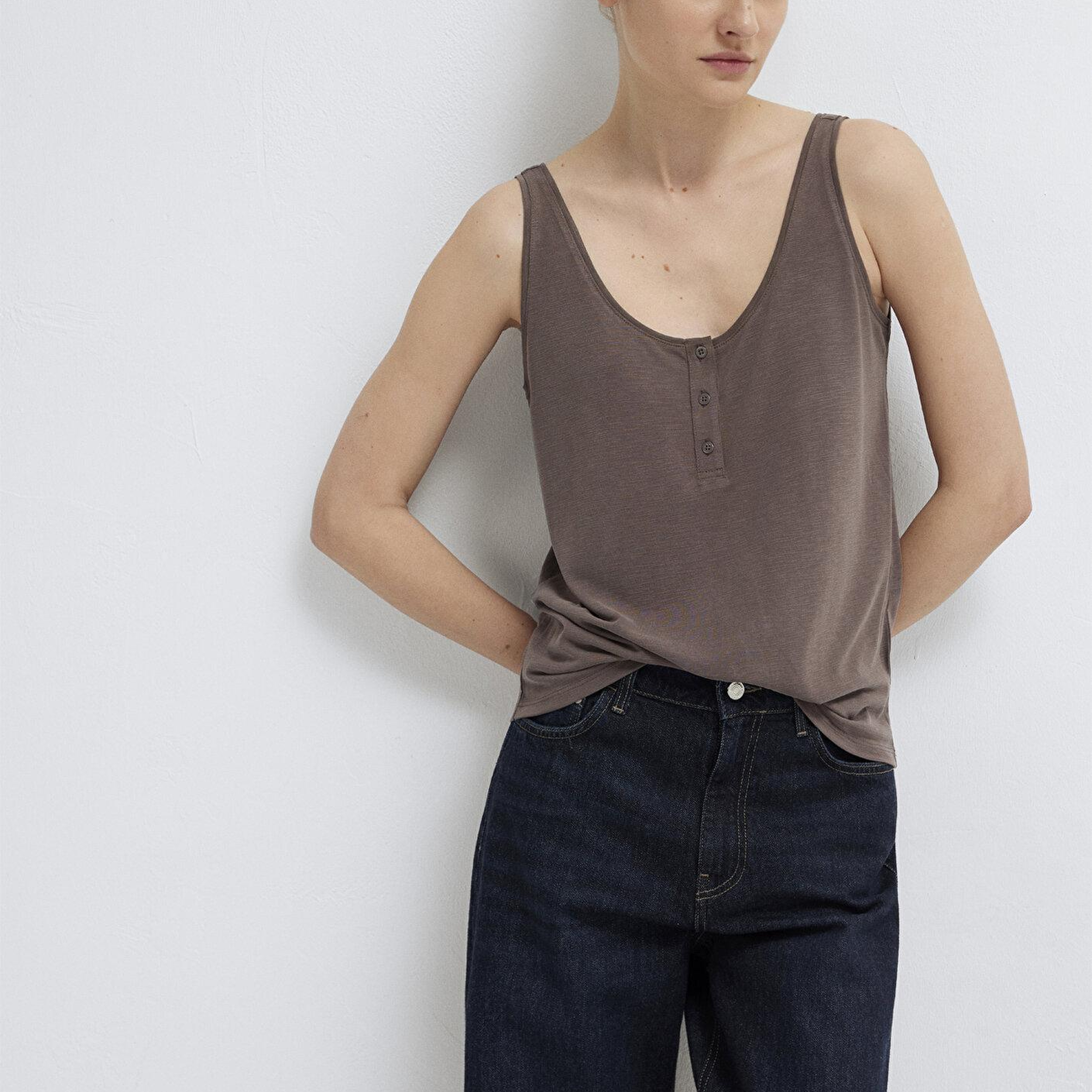 Mavi Düğmeli Kahverengi Atlet Slim Fit / Dar Kesim 1613339-87537