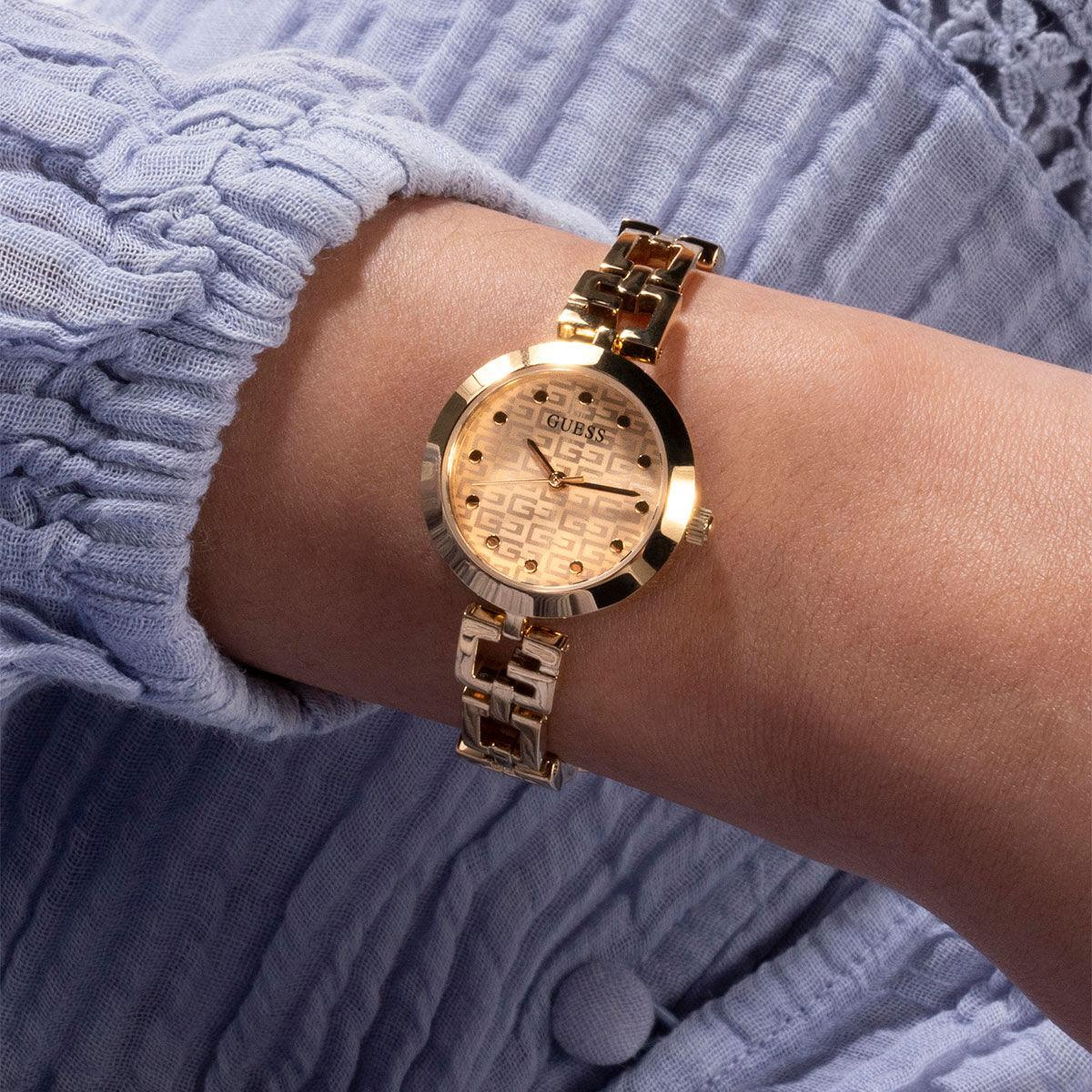 Guess GUGW0549L2 Kadın Kol Saati