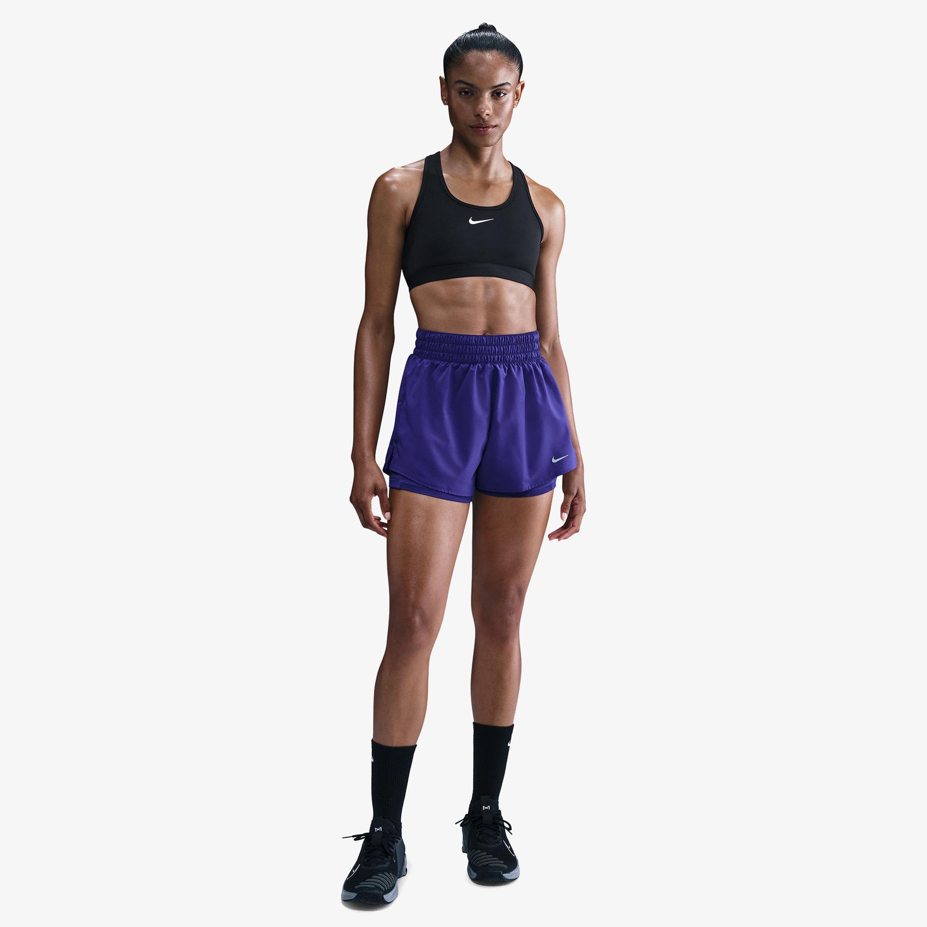 Nike Swoosh Kadın Siyah Bra