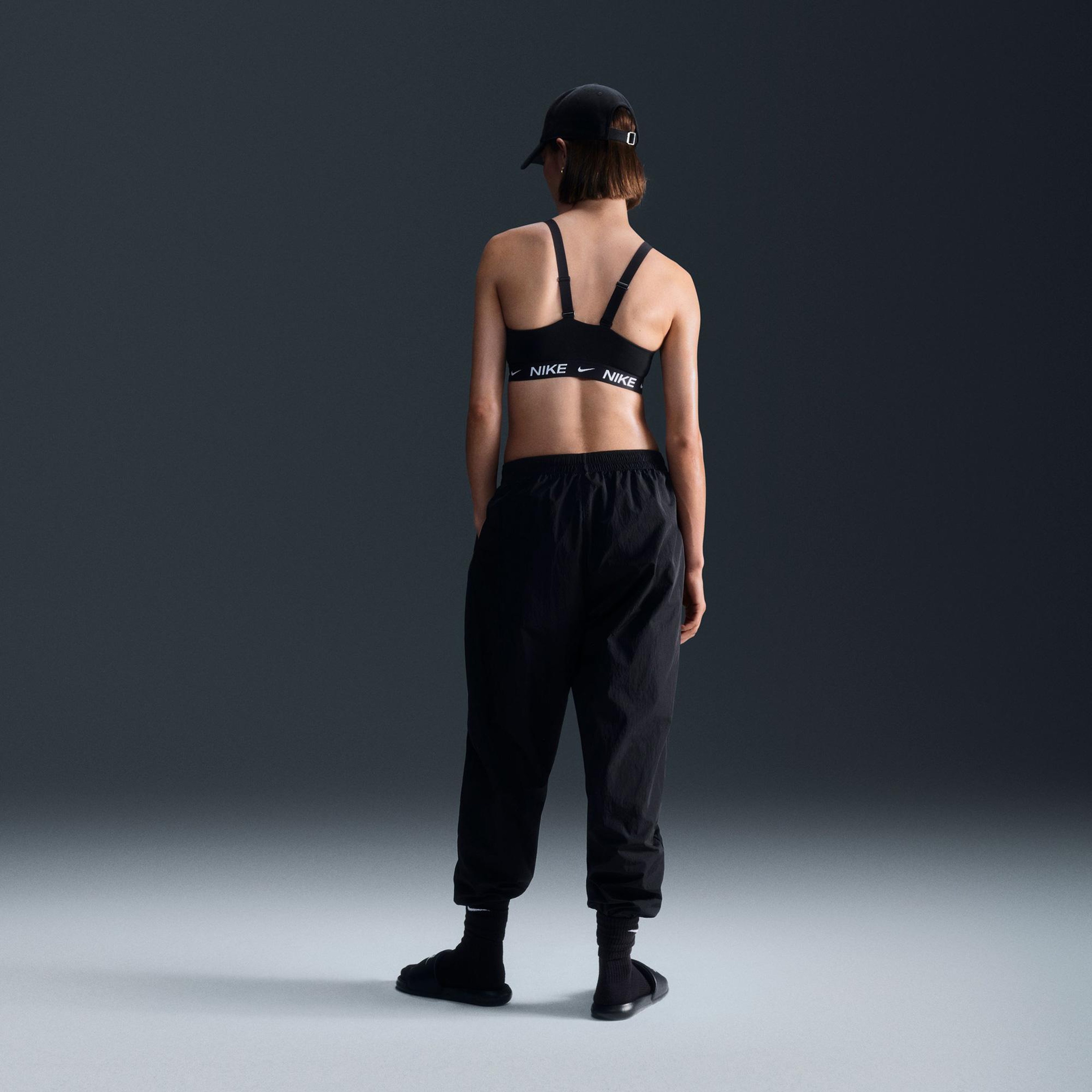 Nike Dri-Fit Indy Orta Destekli Kadın Siyah Bra