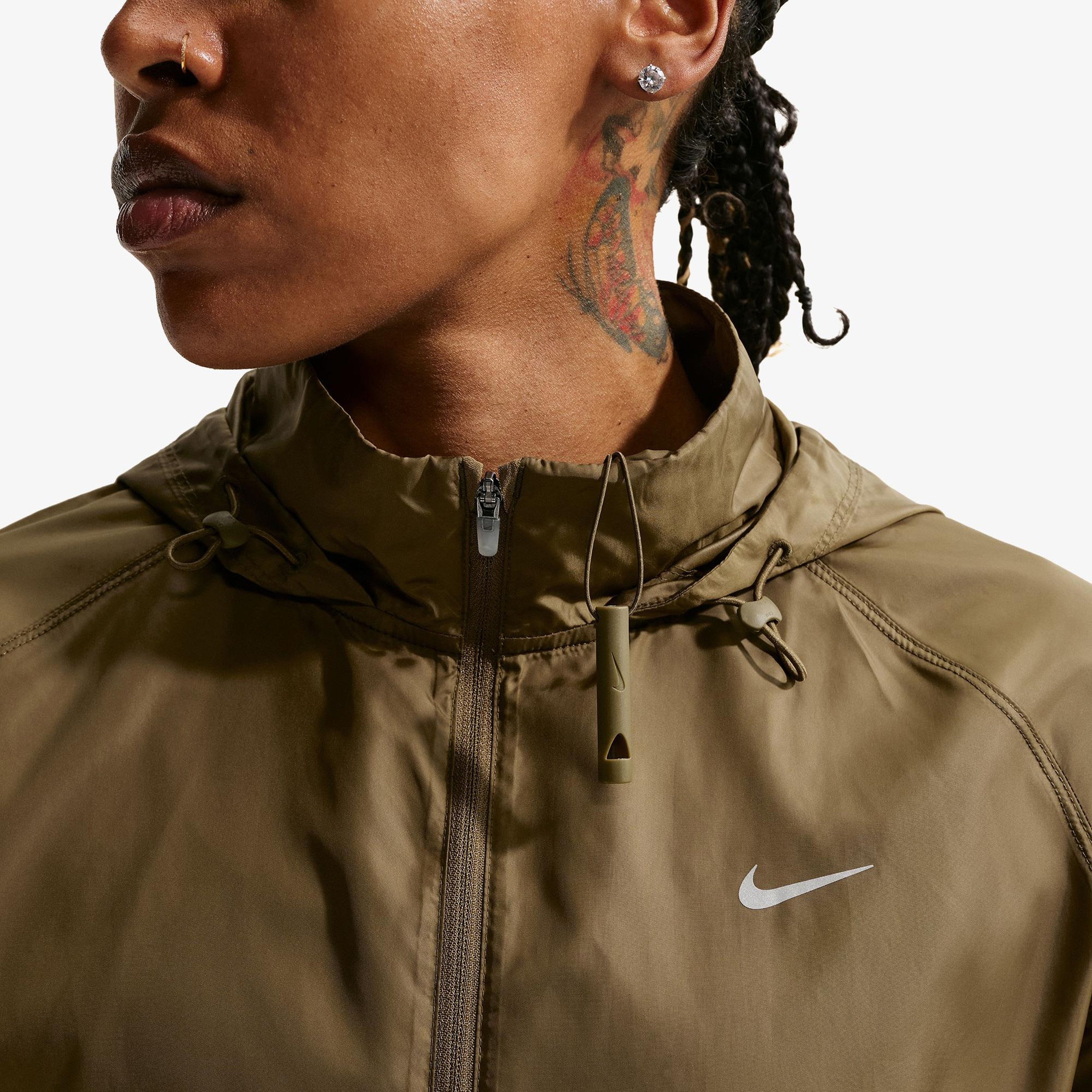 Nike Tempo Repel Kadın Haki Yağmurluk