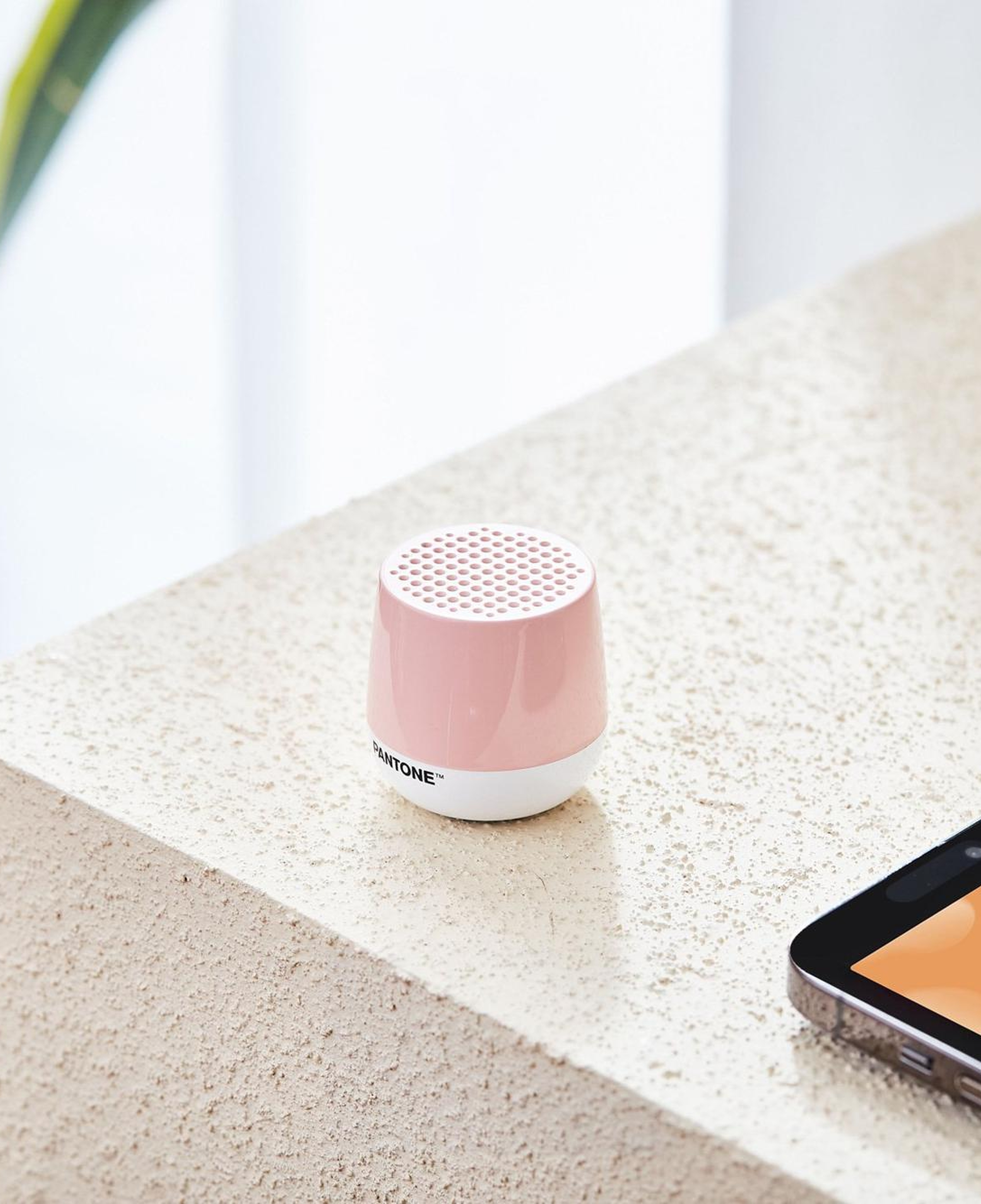 Lexon x Pantone Mino + Bluetooth Hoparlör Açık Pembe