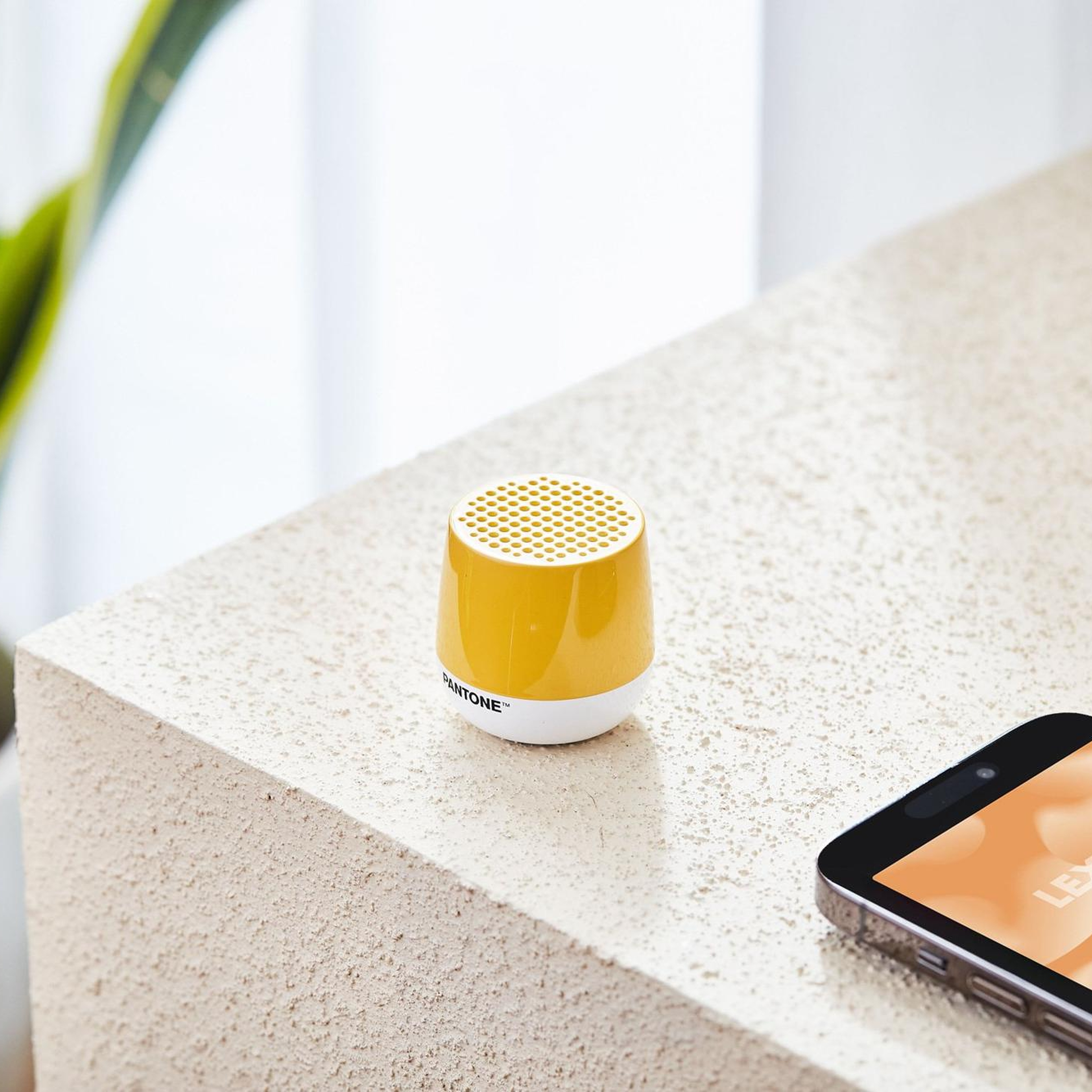 Lexon x Pantone Mino + Bluetooth Hoparlör Sarı
