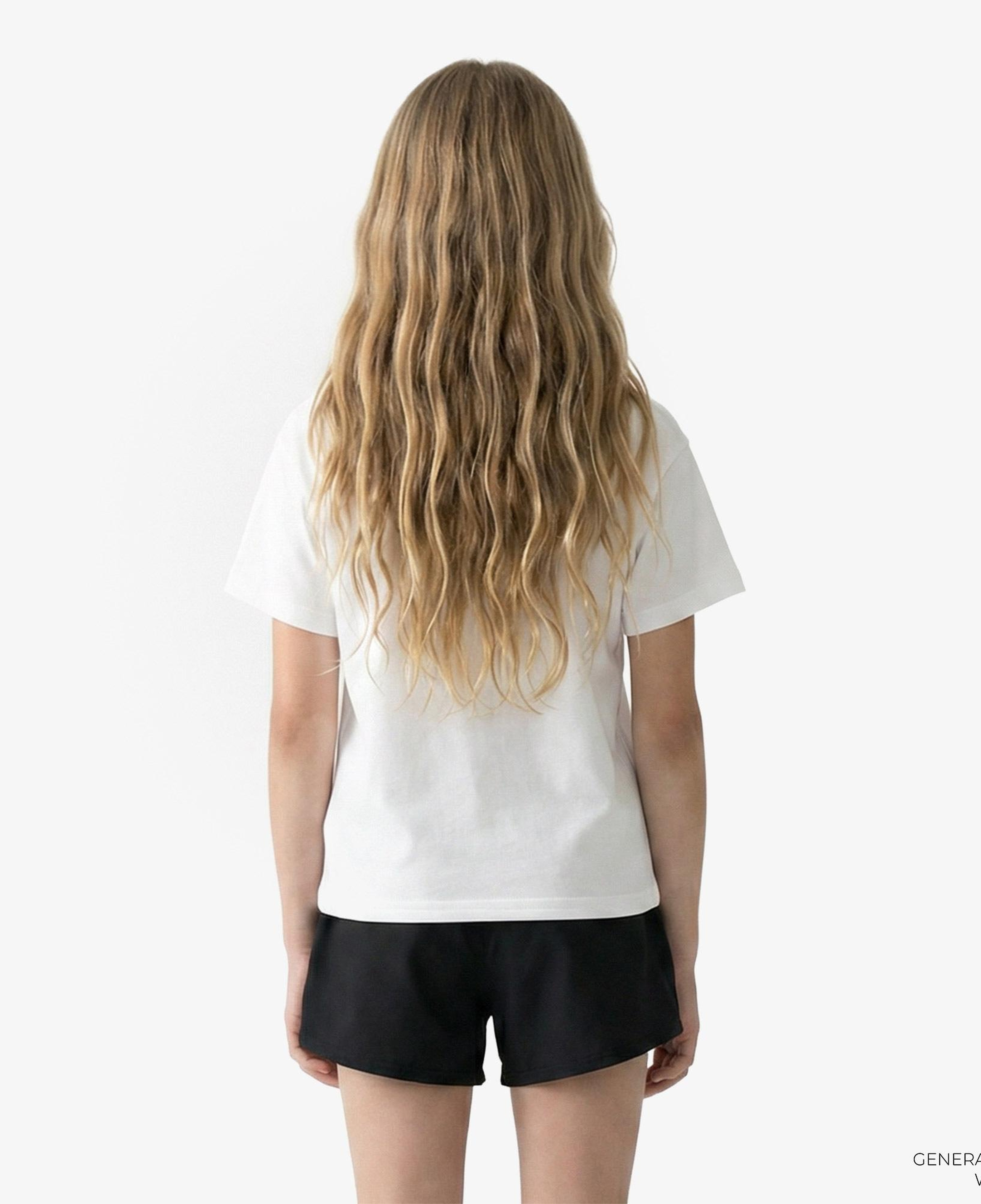 Nike Sportswear Boxy Essentials Çocuk Beyaz Günlük T-Shirt