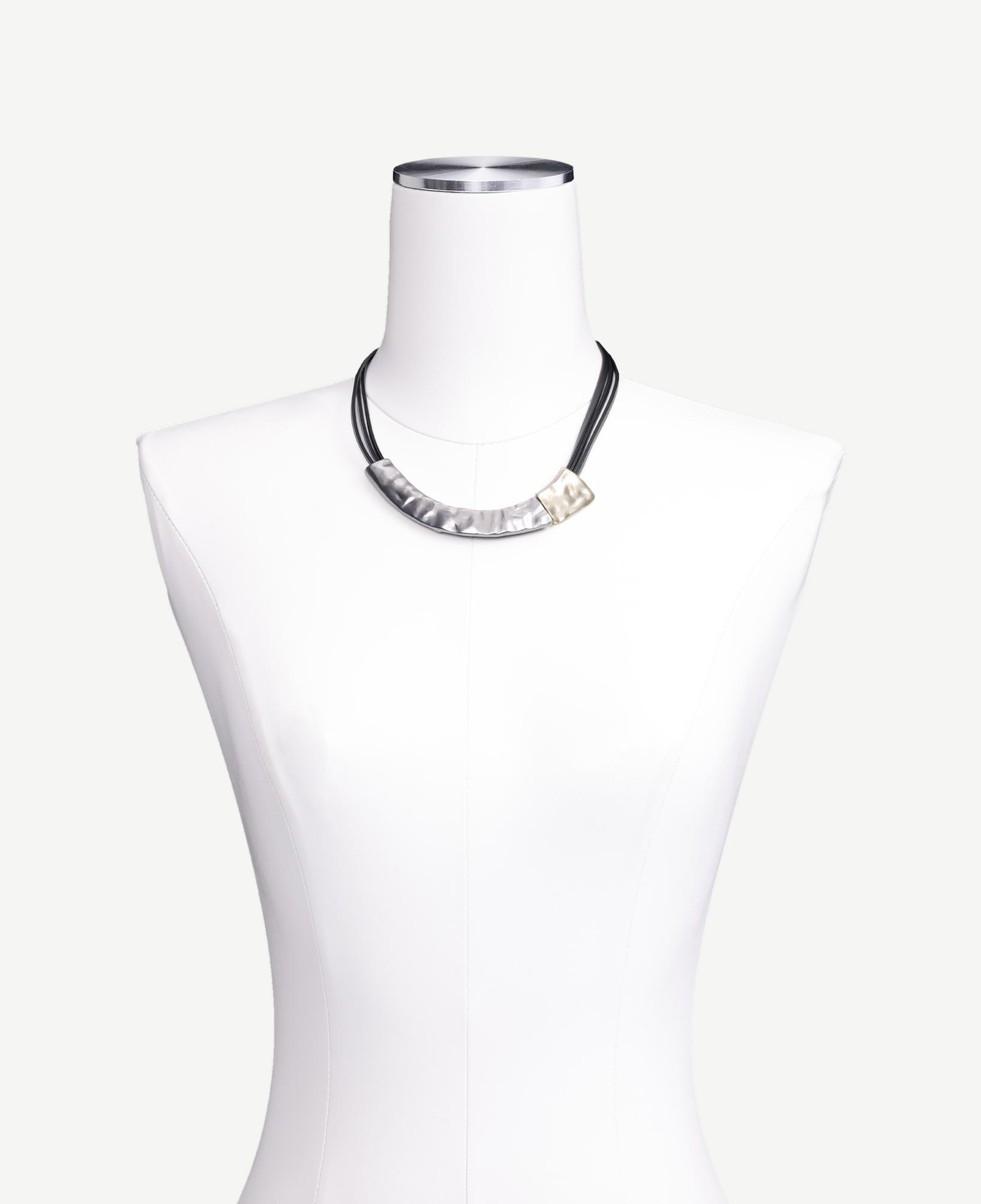YARGICI Metal Aksesuarlı Kolye