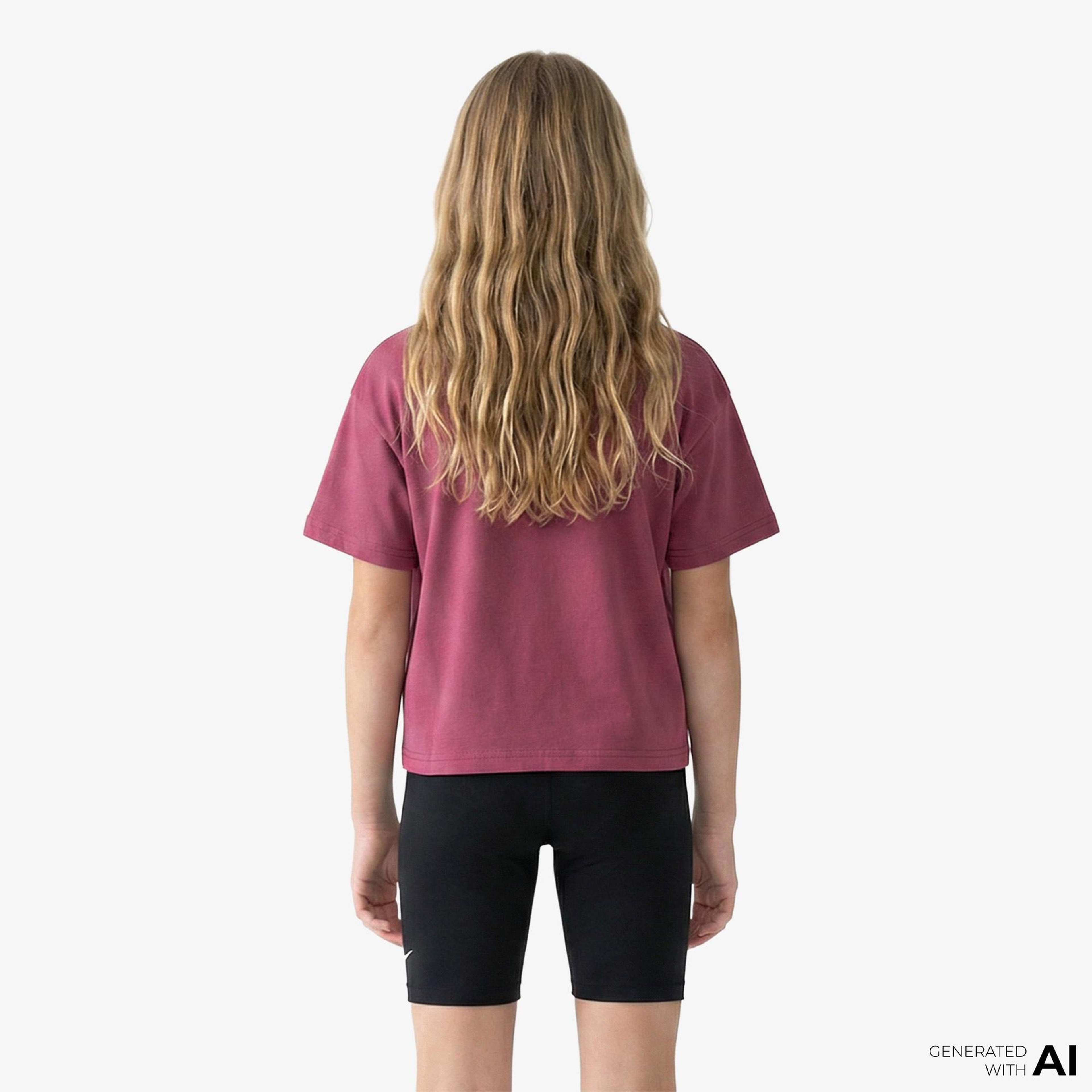 Nike Sportswear Essential Genç Çocuk Pembe T-Shirt