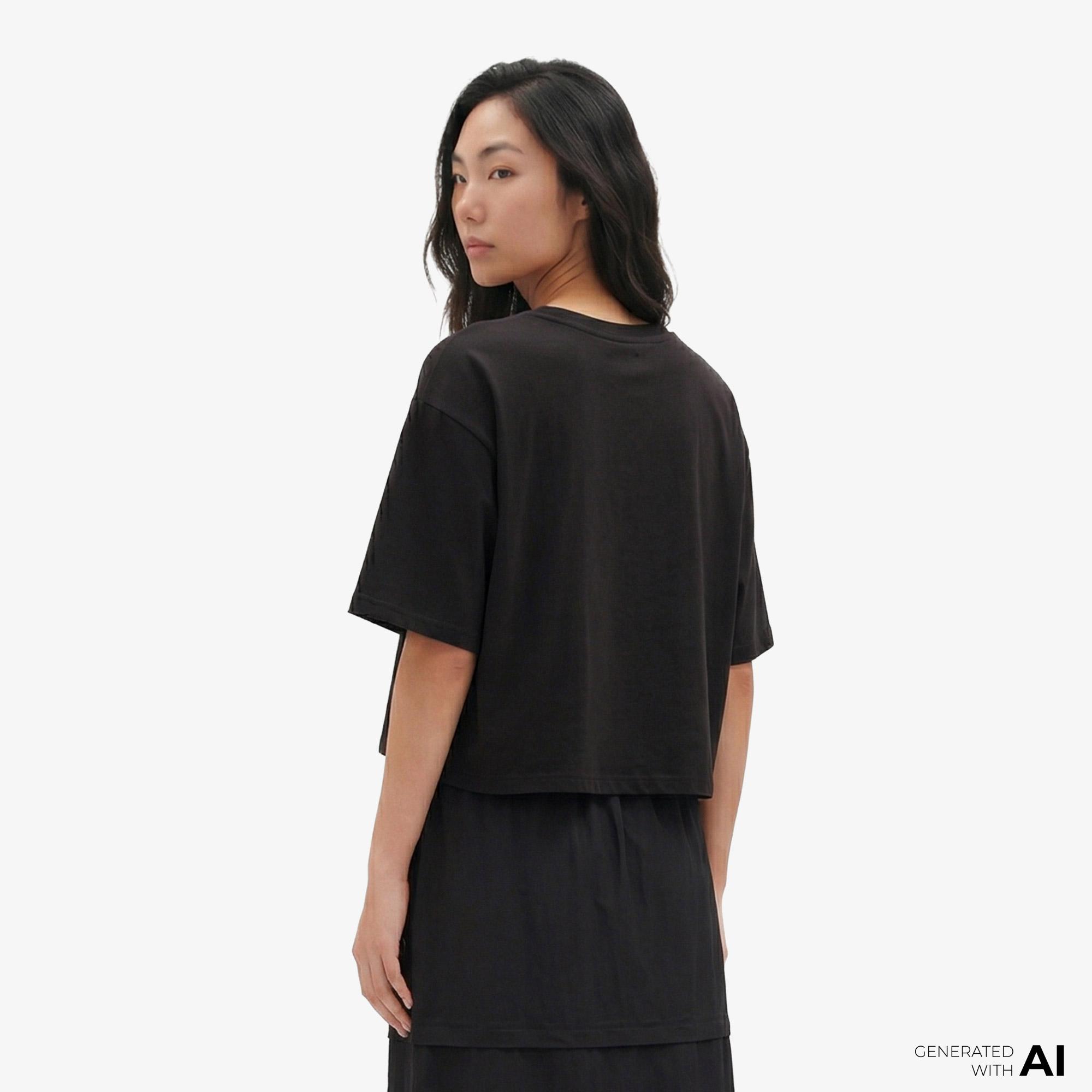 Puma Essential Cropped No. 1 Logo Kadın Siyah T-Shirt