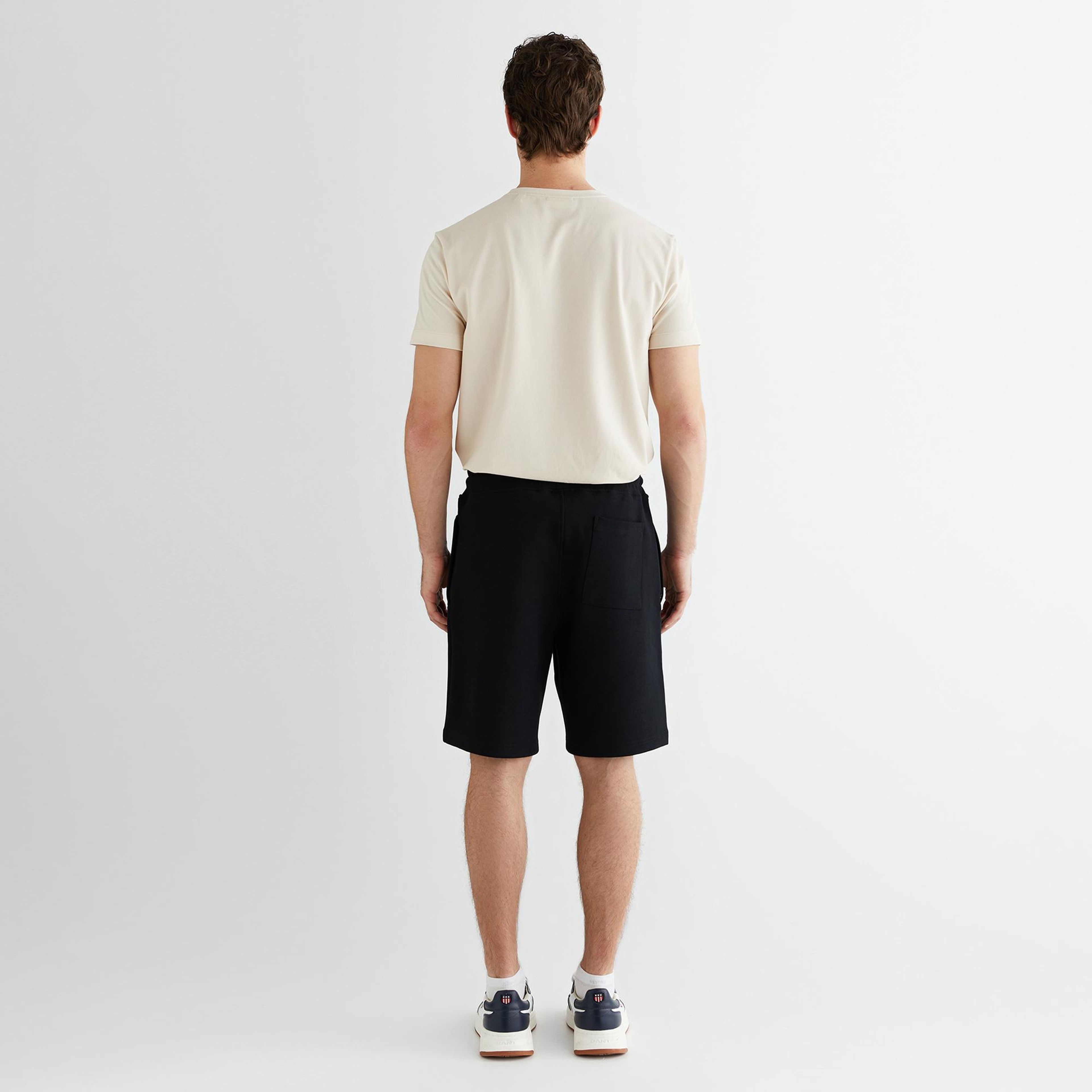 GANT Erkek Siyah Regular Fit Logolu Şort