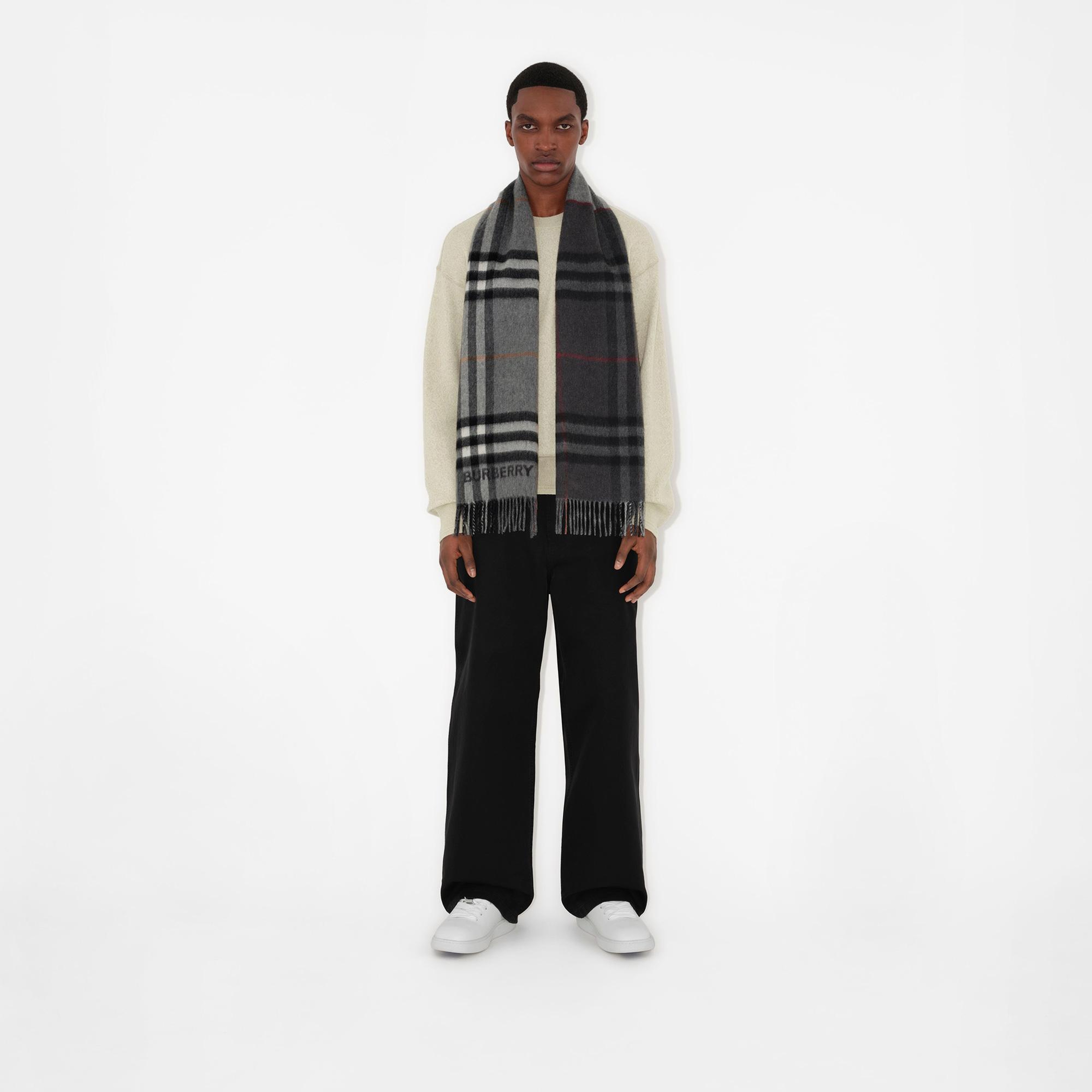 Burberry Unisex Gri Atkı