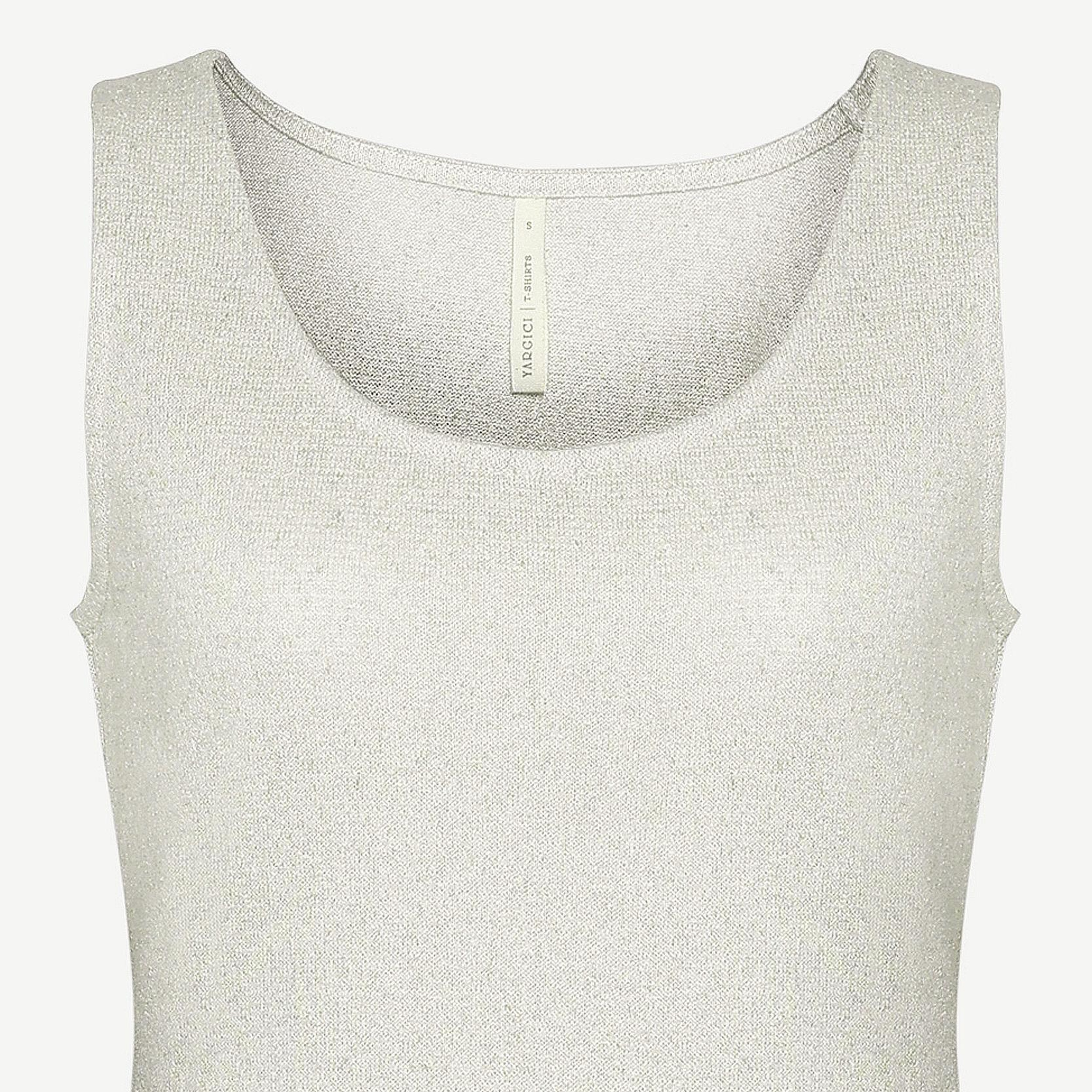 YARGICI Regular Düşük Yaka Yaka Kolsuz T-shirt