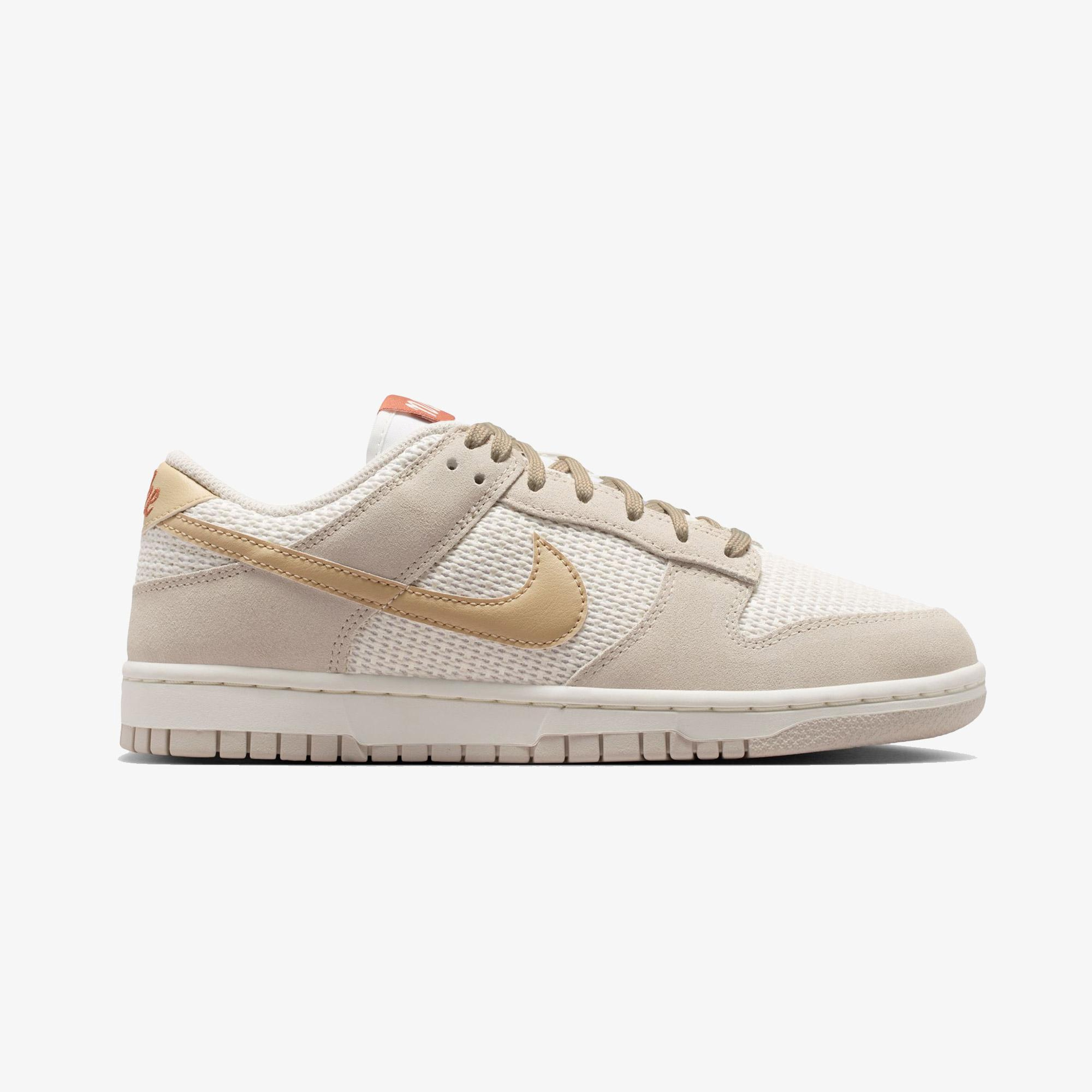 Nike Dunk Low SE Kadın Bej Spor Ayakkabı