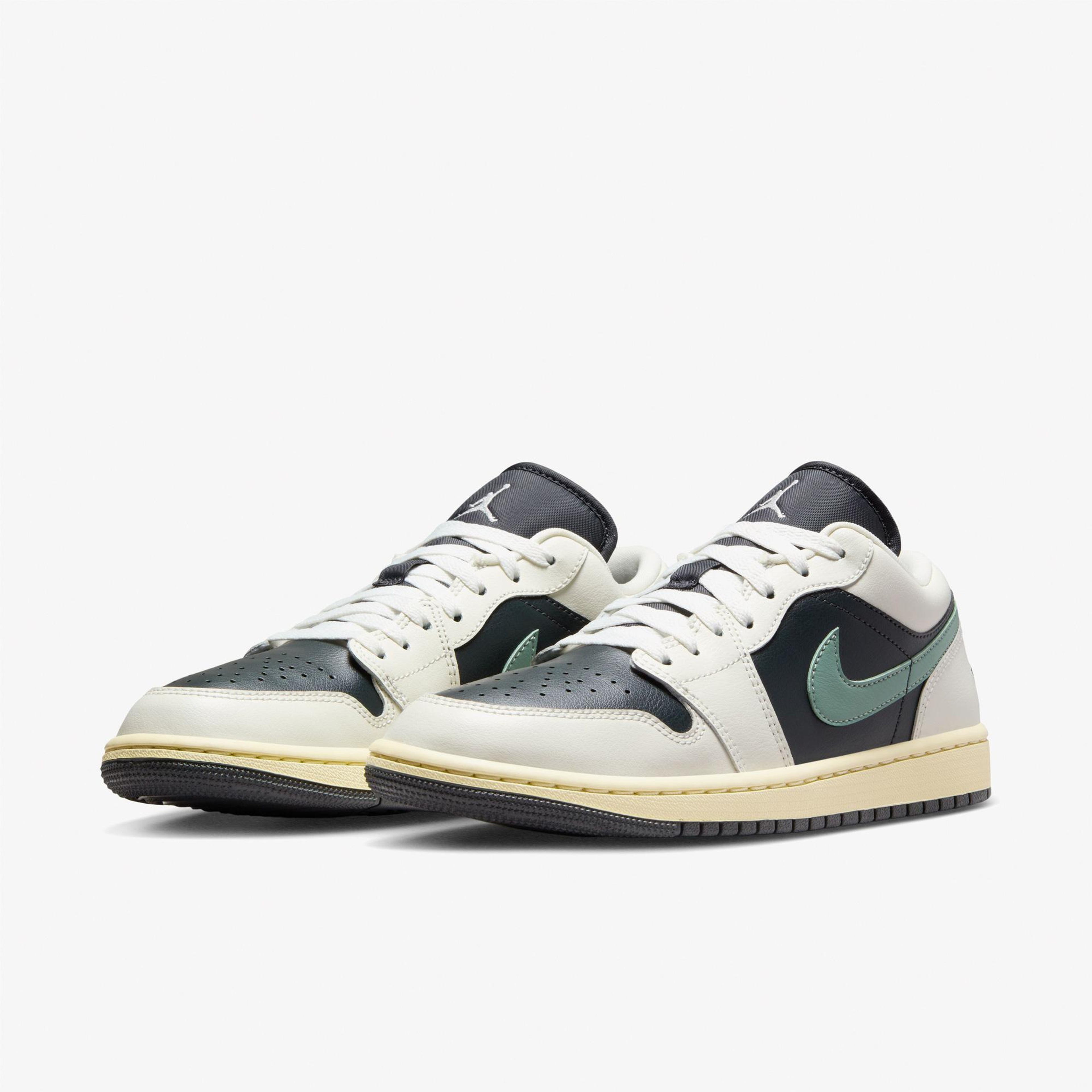 Air Jordan 1 Low Kadın Krem Spor Ayakkabı
