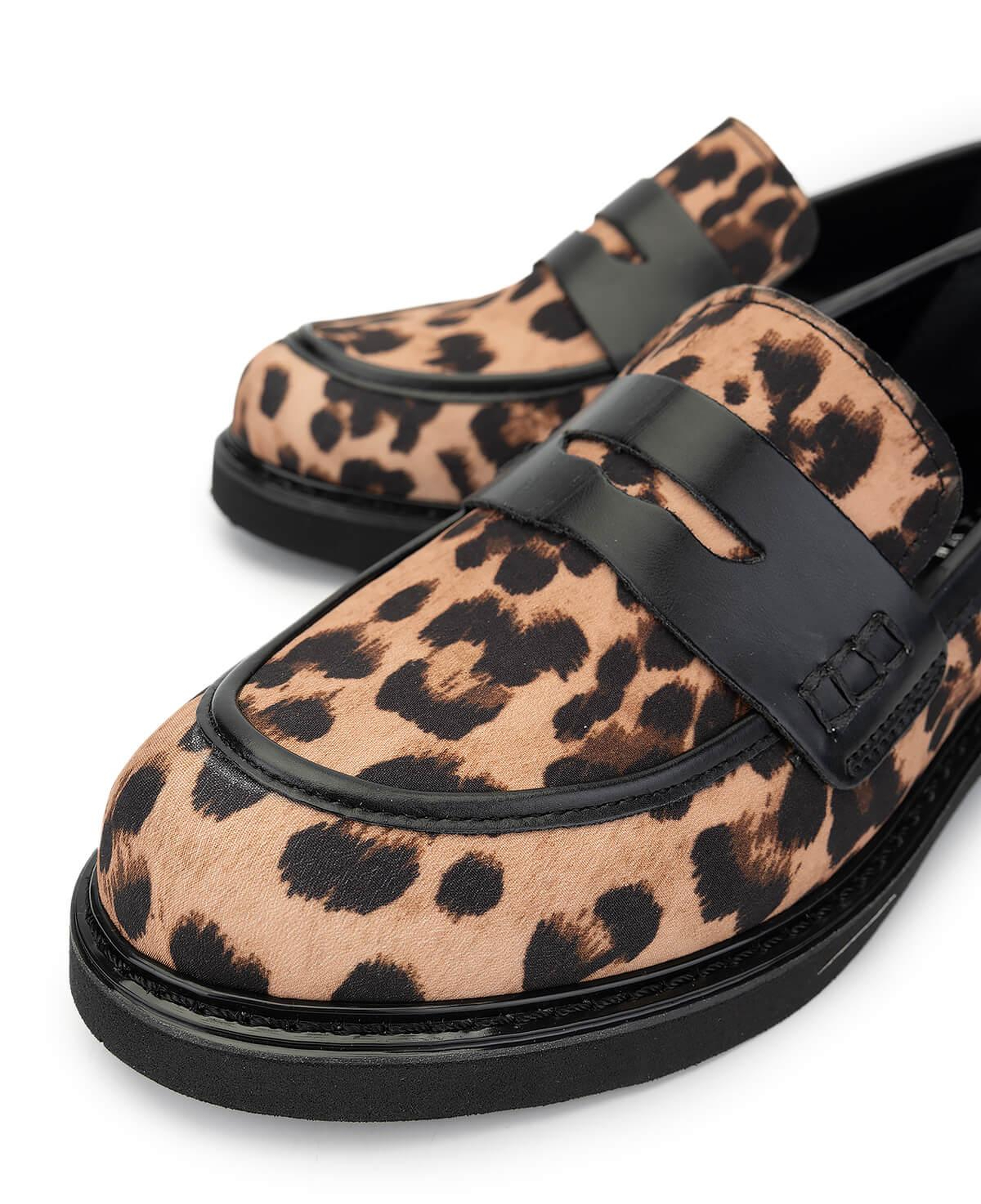 Tamer Tanca Kadın Vegan Leopar/Siyah Loafer Ayakkabı